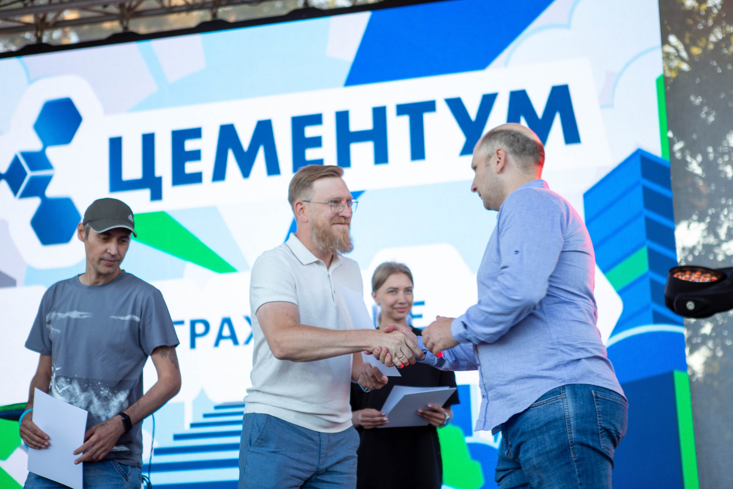 Корпоратив: «Цементиум». Свадебный и предметный фотограф Ренат Каламперов