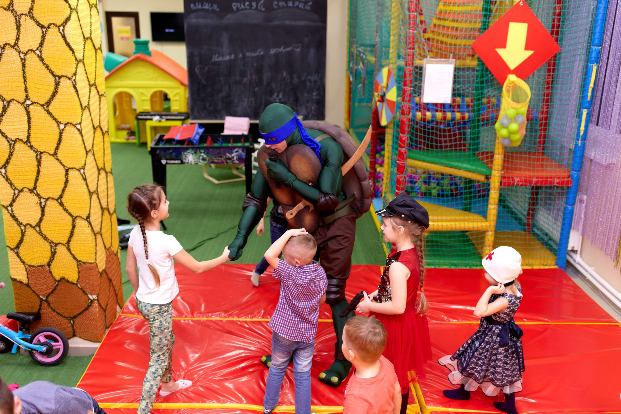 Детская репортажная сьемка. Фотограф Выпускные альбомы Таганрог Сергей Коробченко