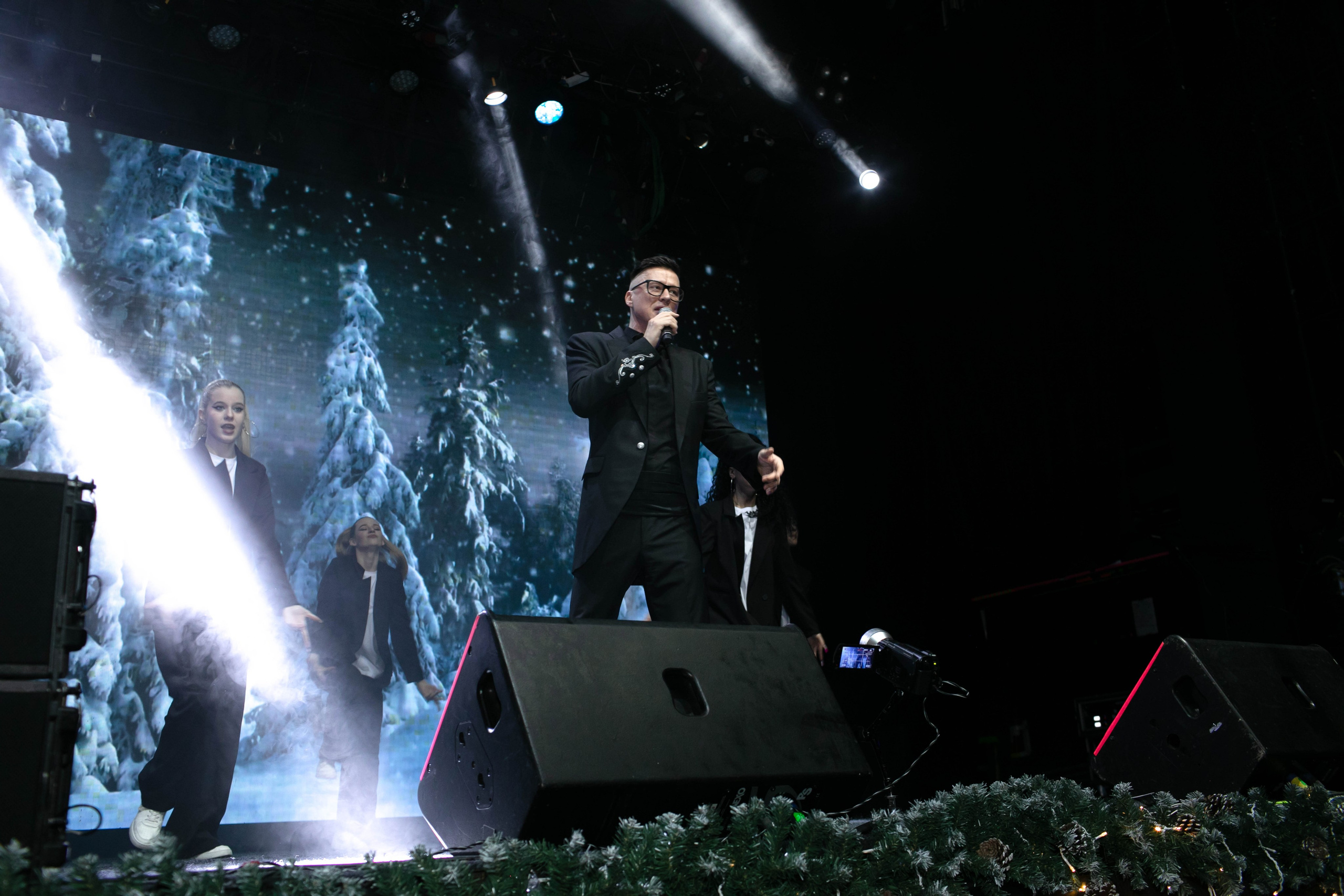 ММTV новый год 2024. Art photographer Nino