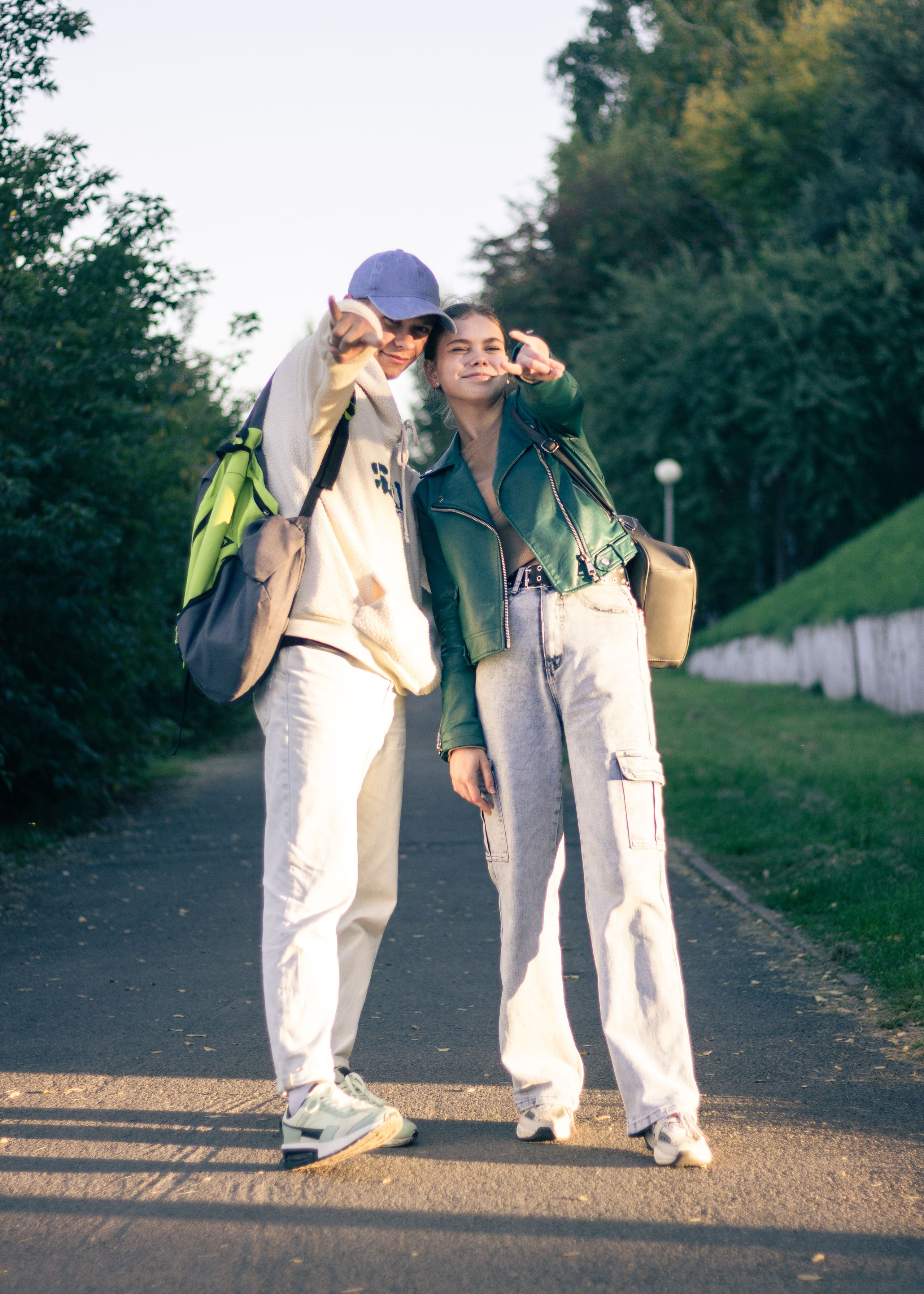 Какие-то ребята на улице. Портретный и репортажный фотограф в Кемерово Алексеева Анастасия