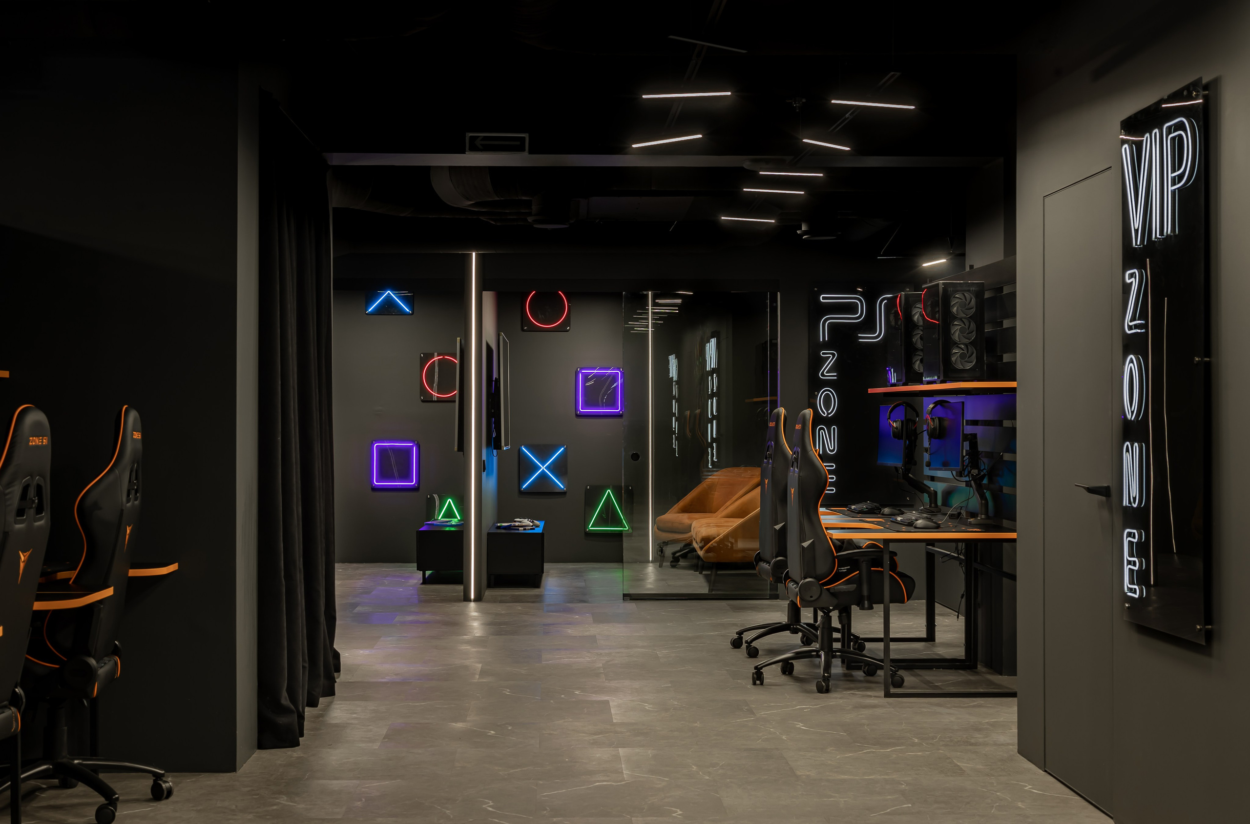 Киребпространство. Компьютерный клуб Metaplay. Геометрия студия интерьерного дизайна