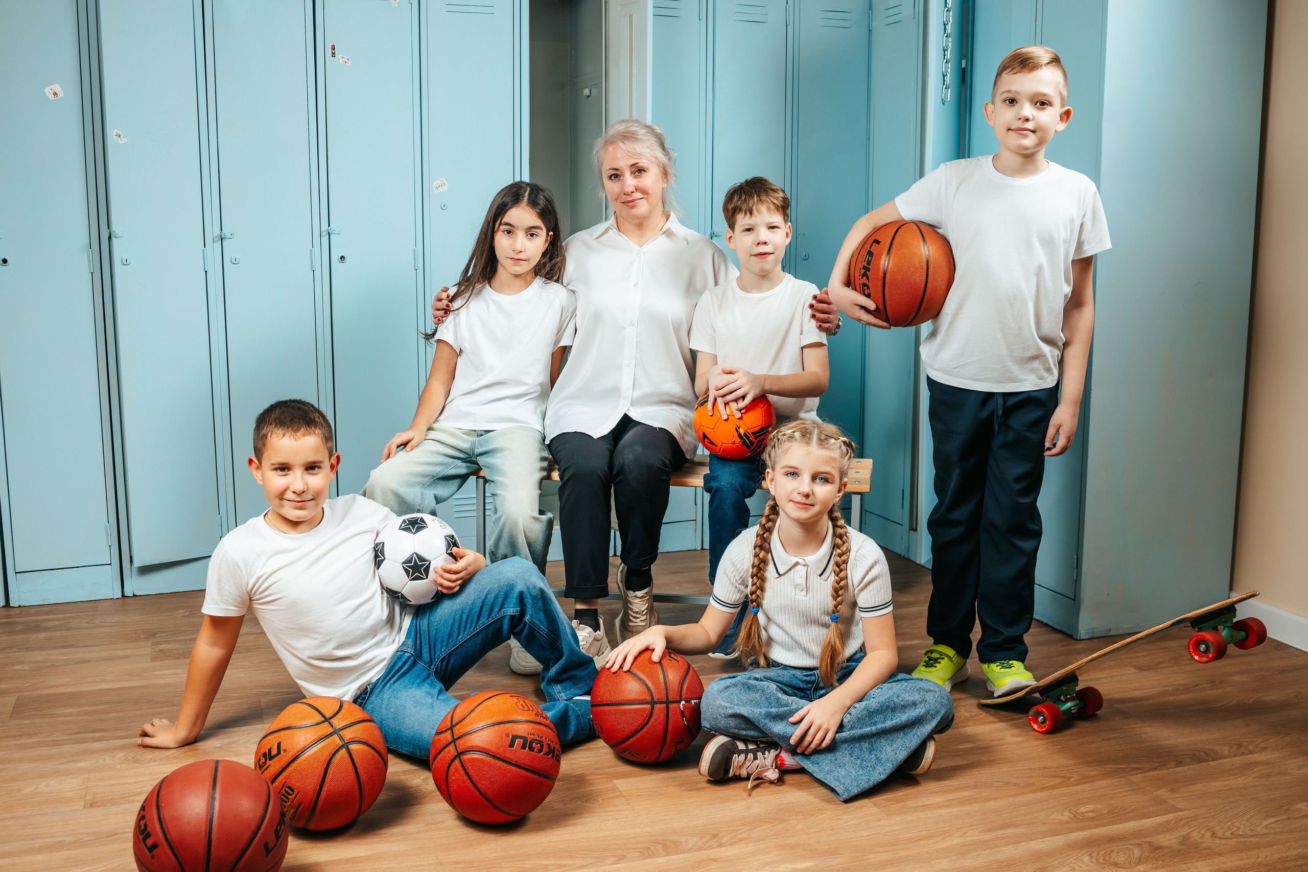 Студия школьной фотографии. Фотостудия выпускных альбомов в Твери. Студия школьной фотографии в Твери. Выпускные альбомы в Твери