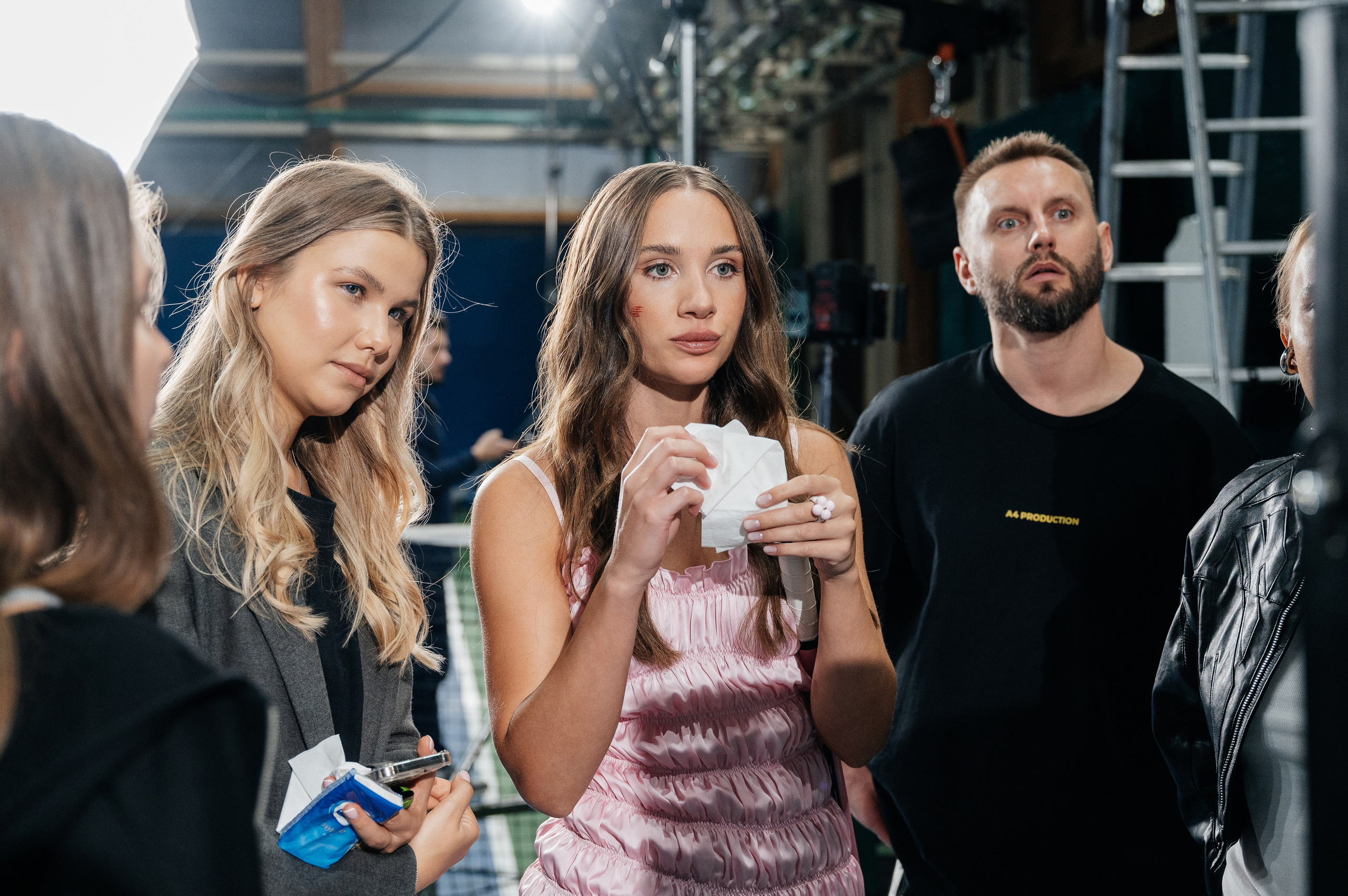 Коста Лакоста, Ольга Серябкина — По улицам. Свадебный фотограф в Москве и по всему Миру Андрей Медведников