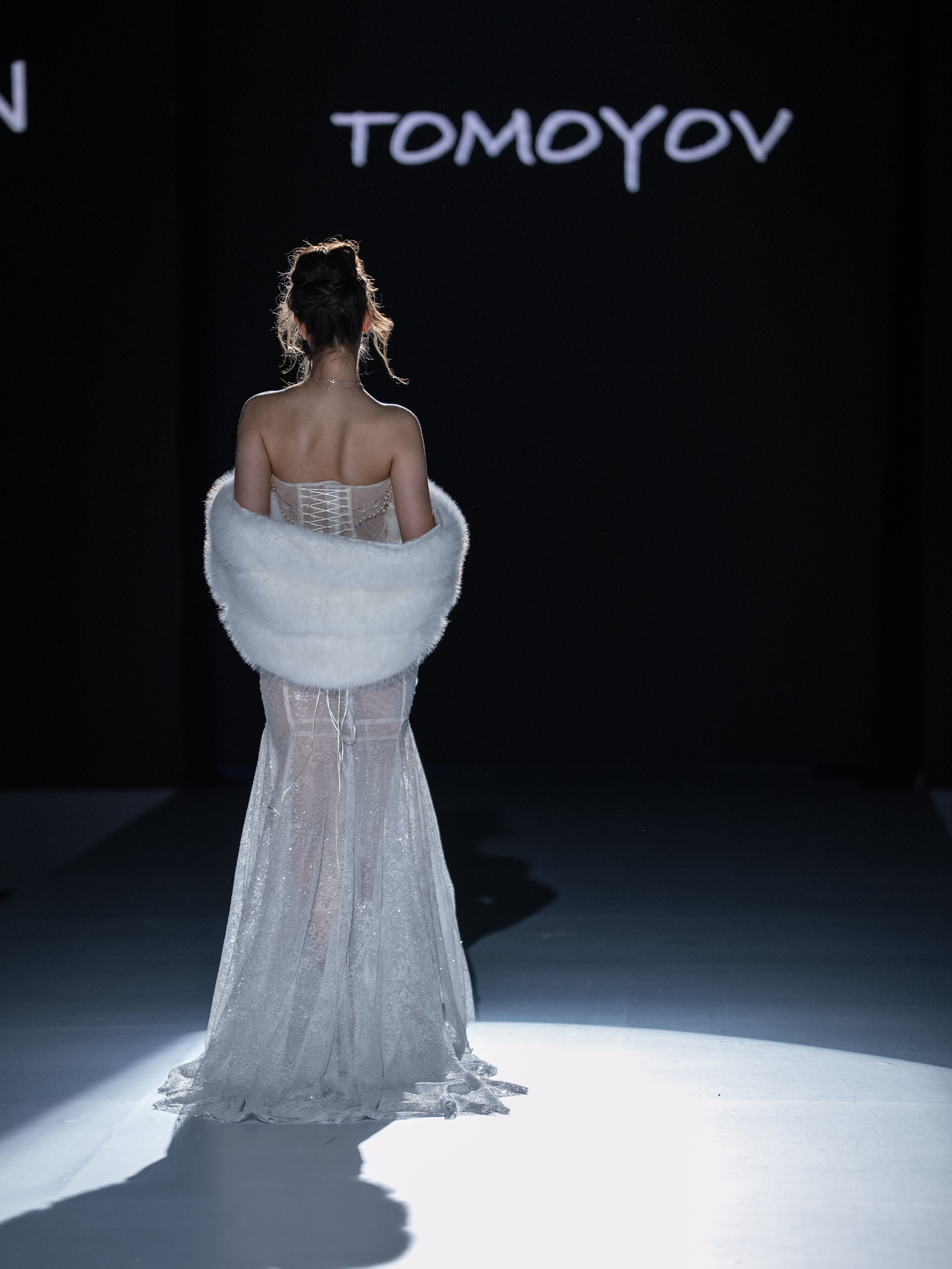 Eurasia Fashion Week Tomoyov. Сайт Алматинского НЮ АРТ, будуар и фэшн фотографа Дениса Карпенко