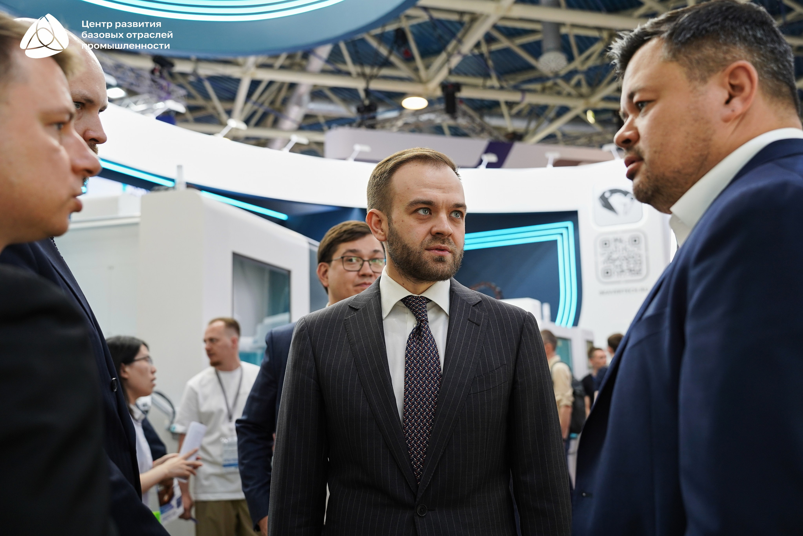 ЭКСПОЦЕНТР Алиханов. Фотограф