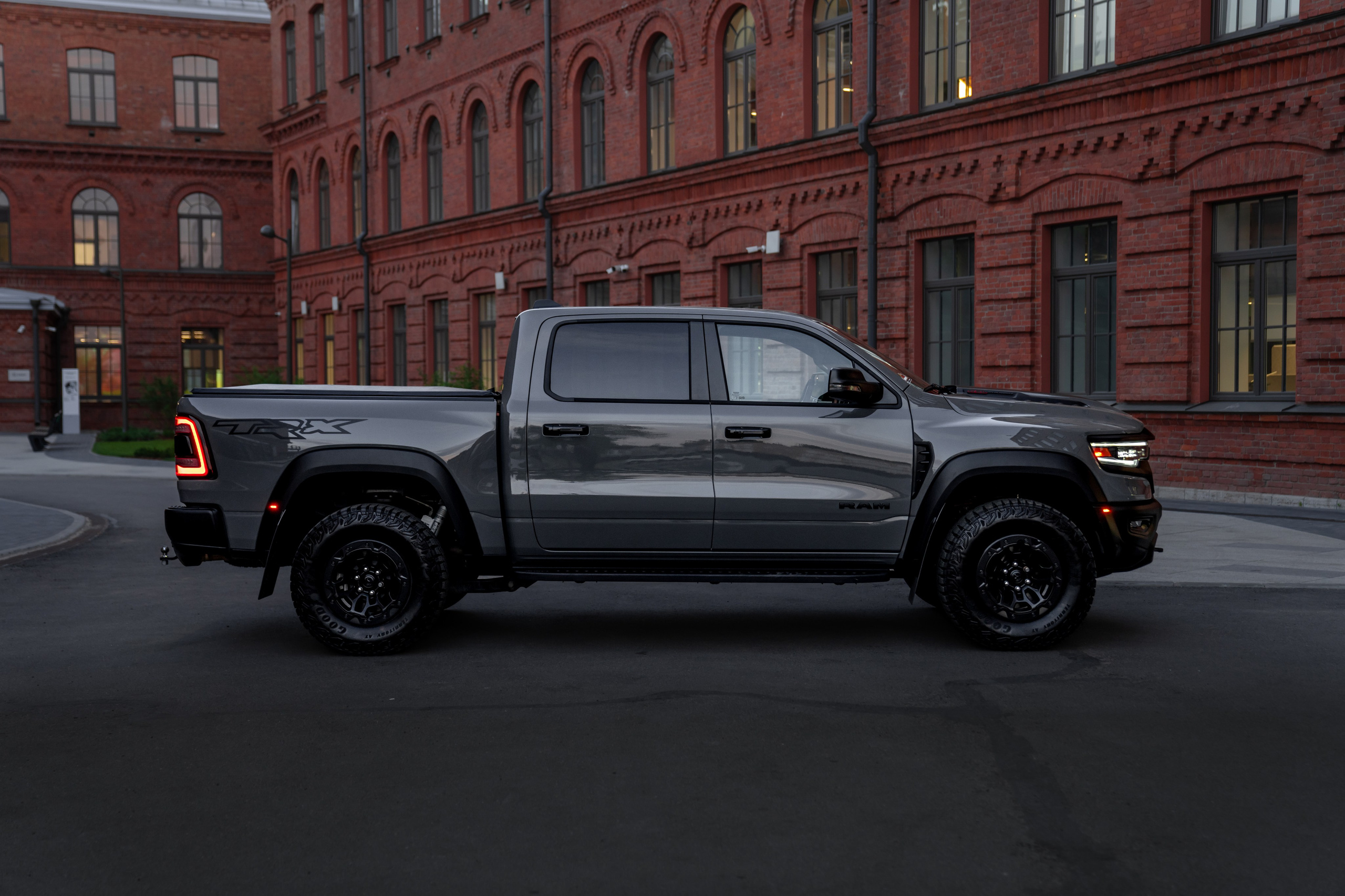 Фото для продажи авто. Фотограф в Санкт-Петербурге Мария Александрова