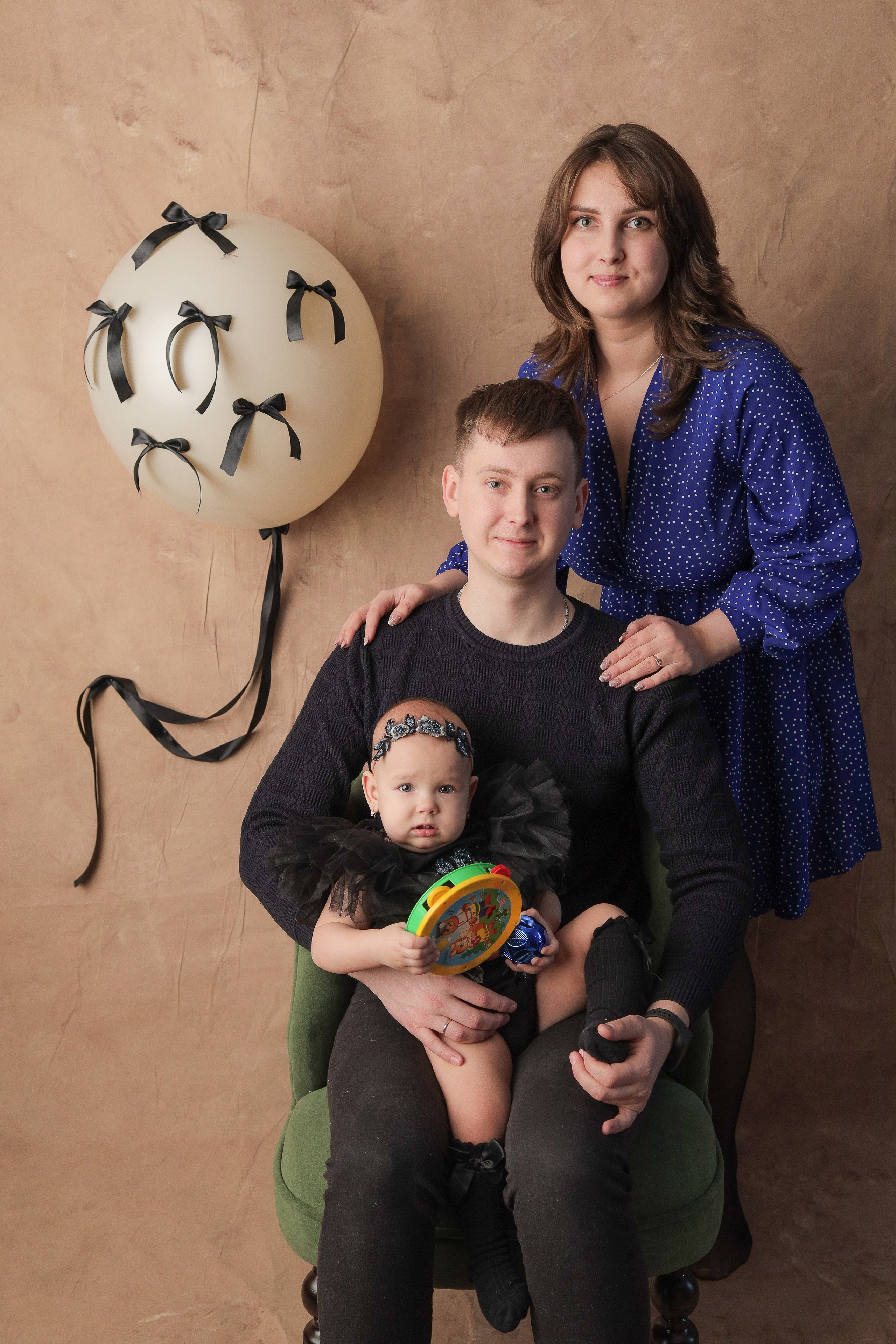 Годовасие — девочки. Фотограф новорожденных в Новокузнецке Анна Горошникова