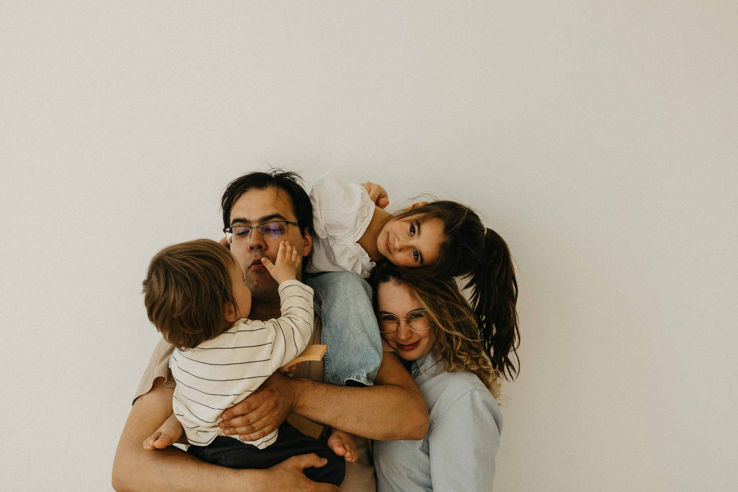 Ксюша, Женя, Аня, Дима. Главная