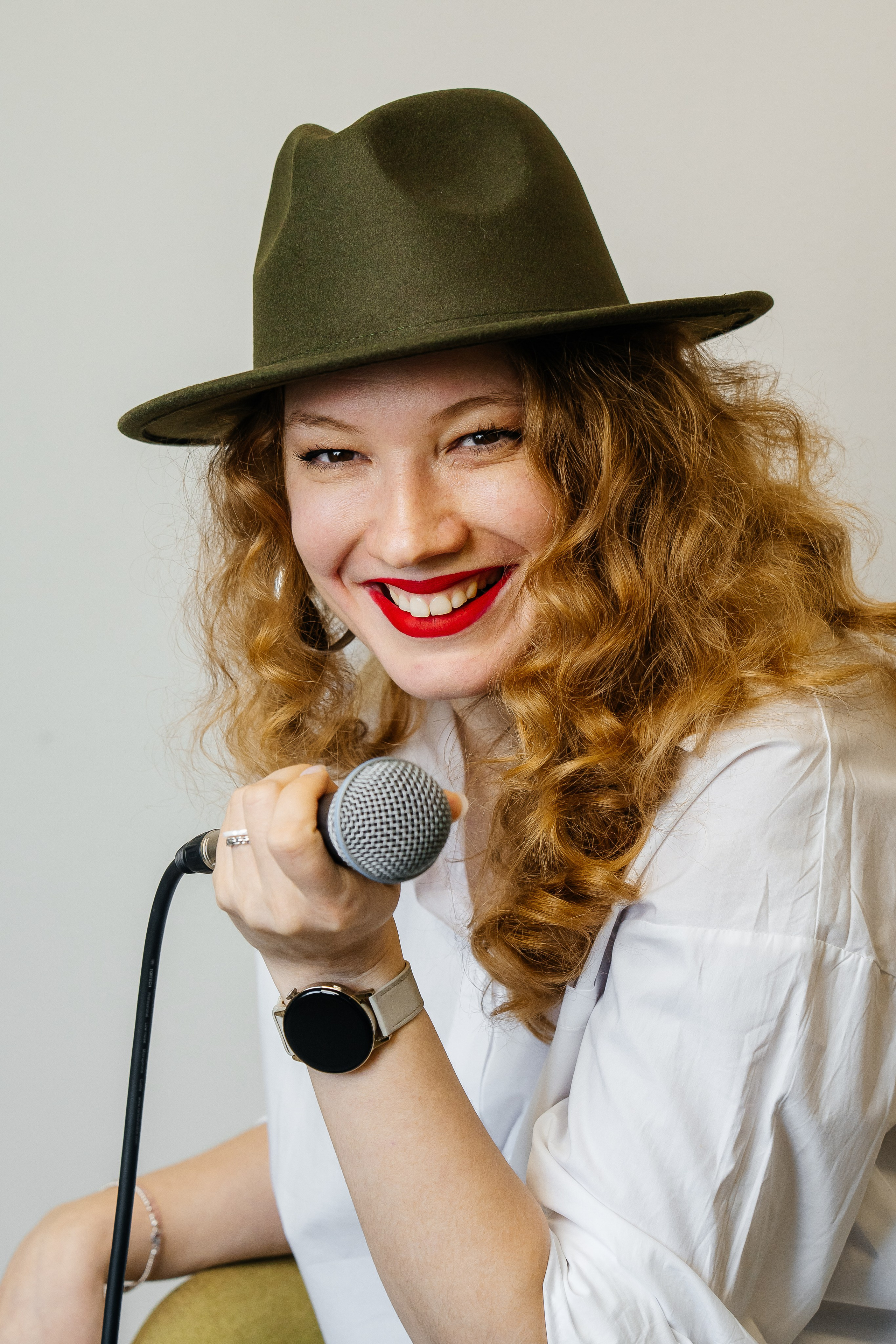 Конент фотографии для вокальной студии. Предметный фотограф в Горячем Ключе Вера Швец