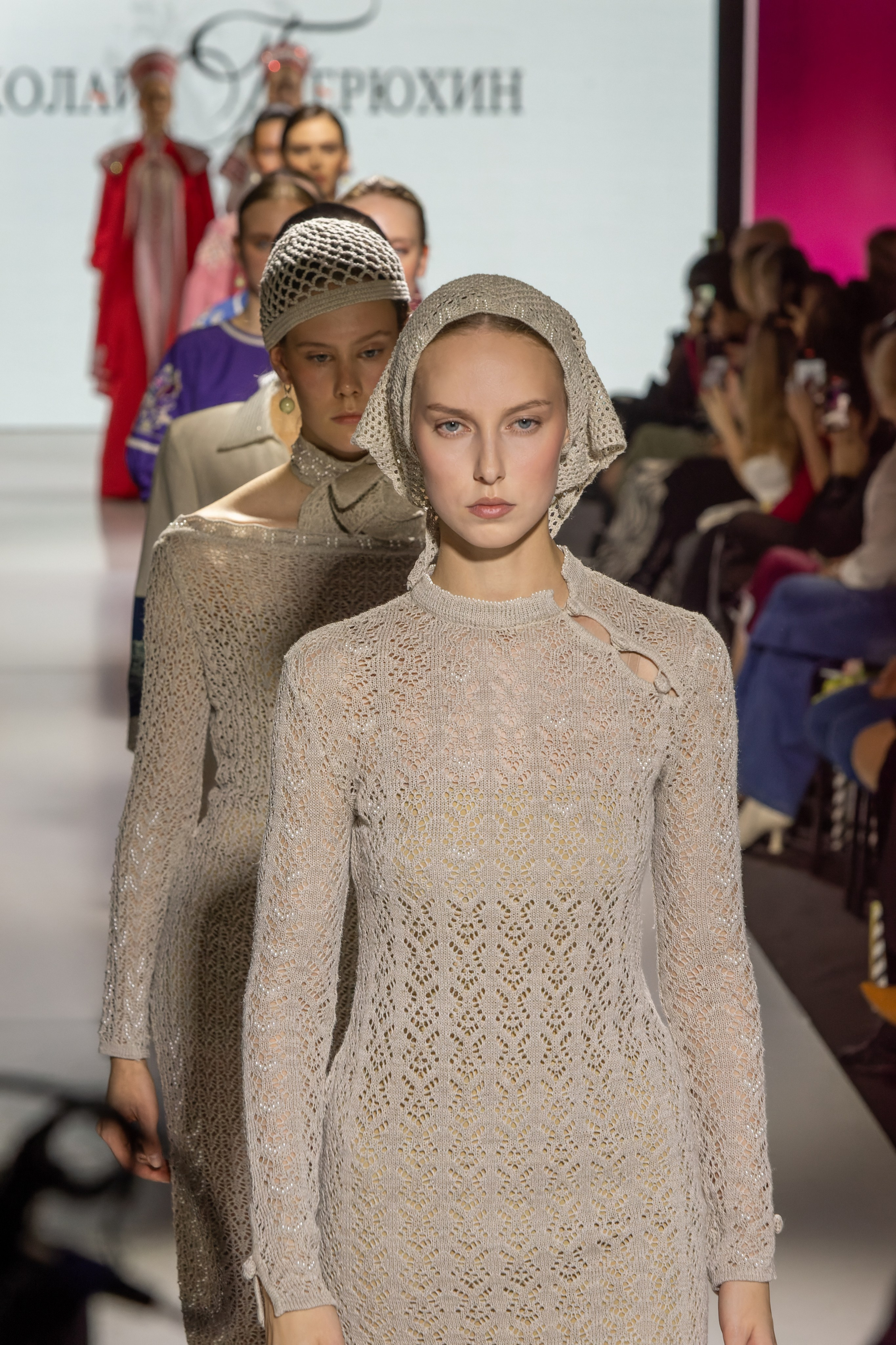 Фотограф ЕКБ. Индивидуальные фотосессии, концертный фотограф, студийная, семейная, будуарная фотосессия