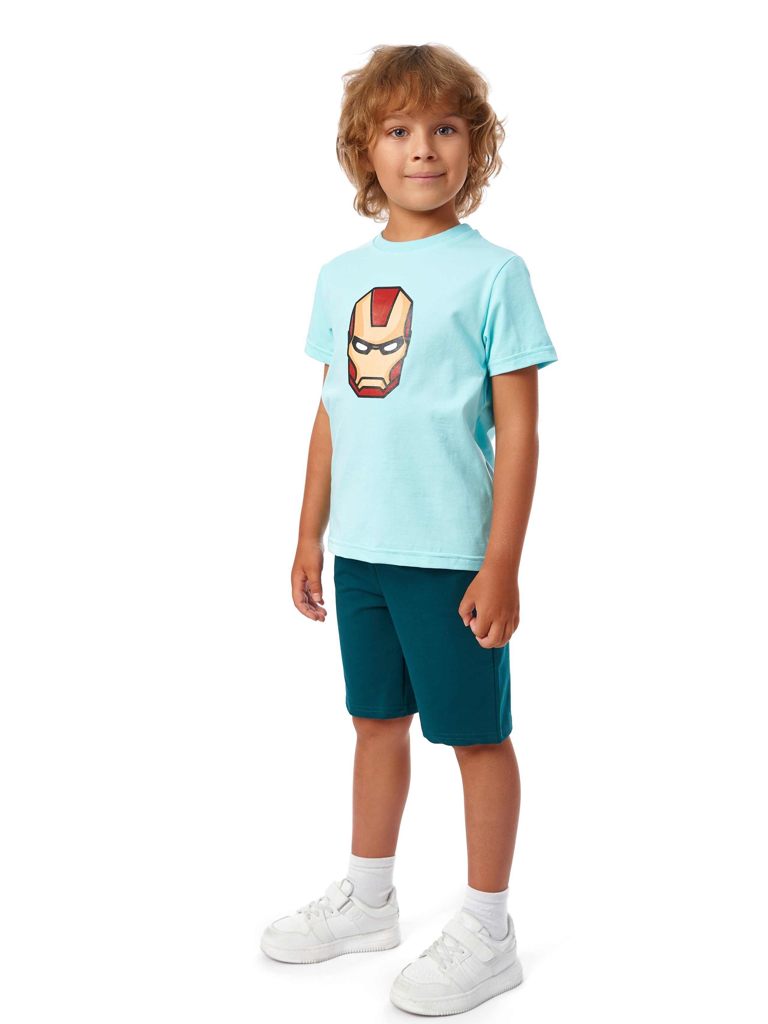 Детские костюмы. Каталожный предметный фотограф