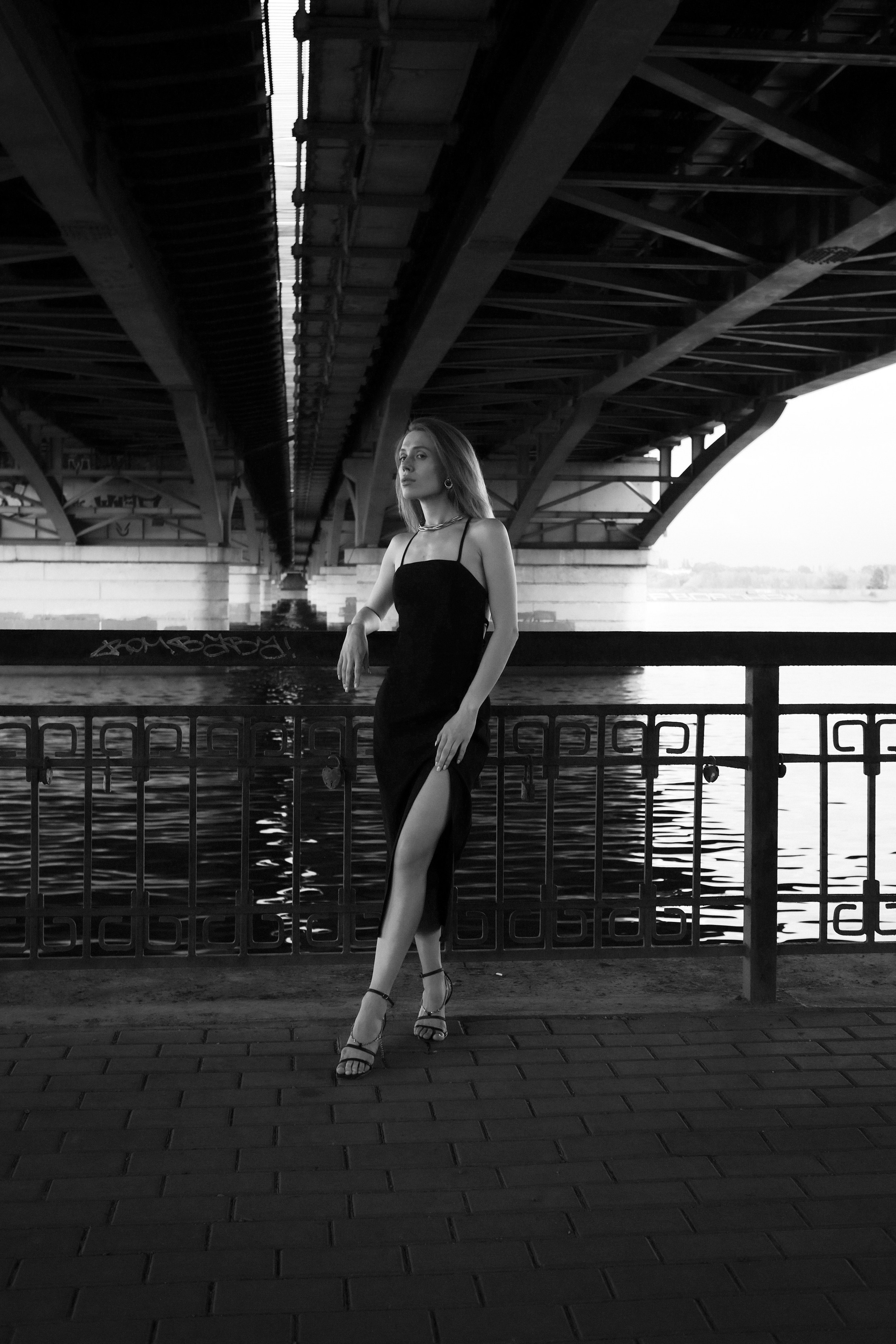 У воды. Главная