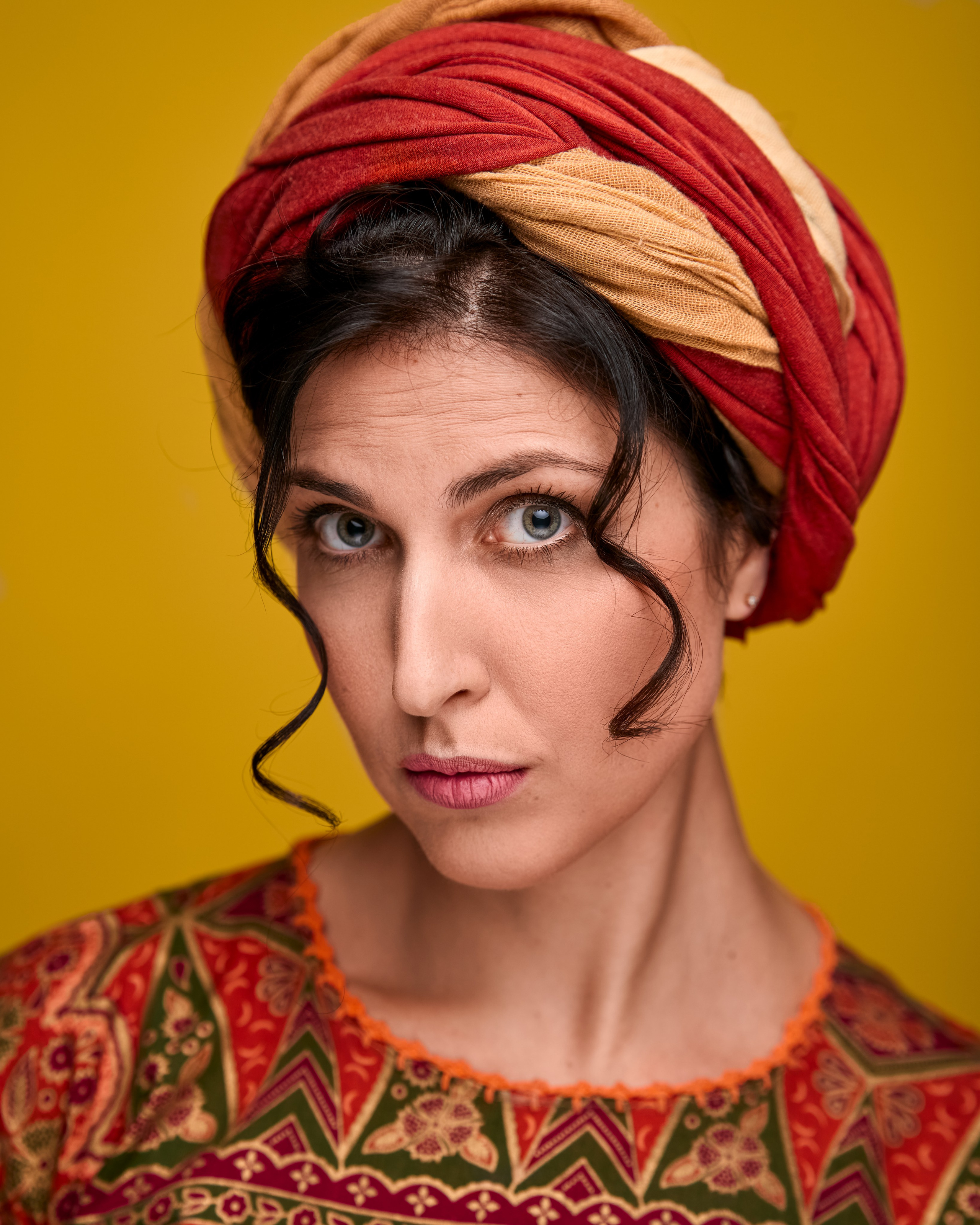 Актерское портфолио на цветных фонах