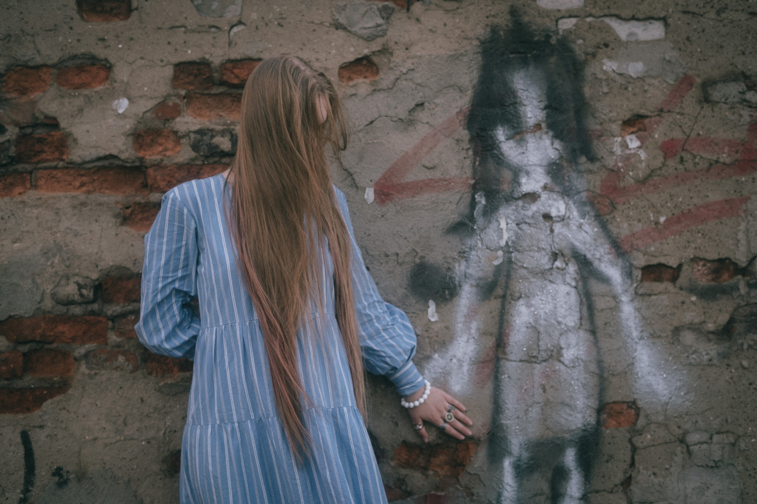 Яна, фрагменты и цветной свет. Фотограф в Москве Максим Скоробогатов