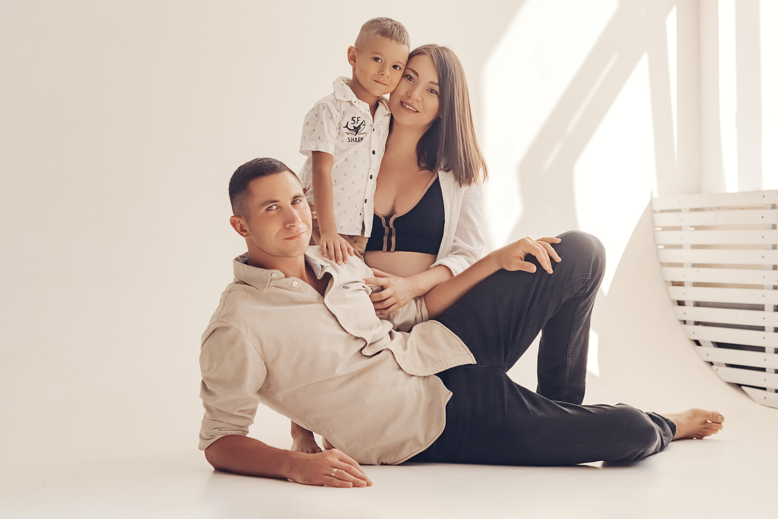 Нелли с семьей в ожидании чуда. Семейный и детский фотограф Кущ Наташа