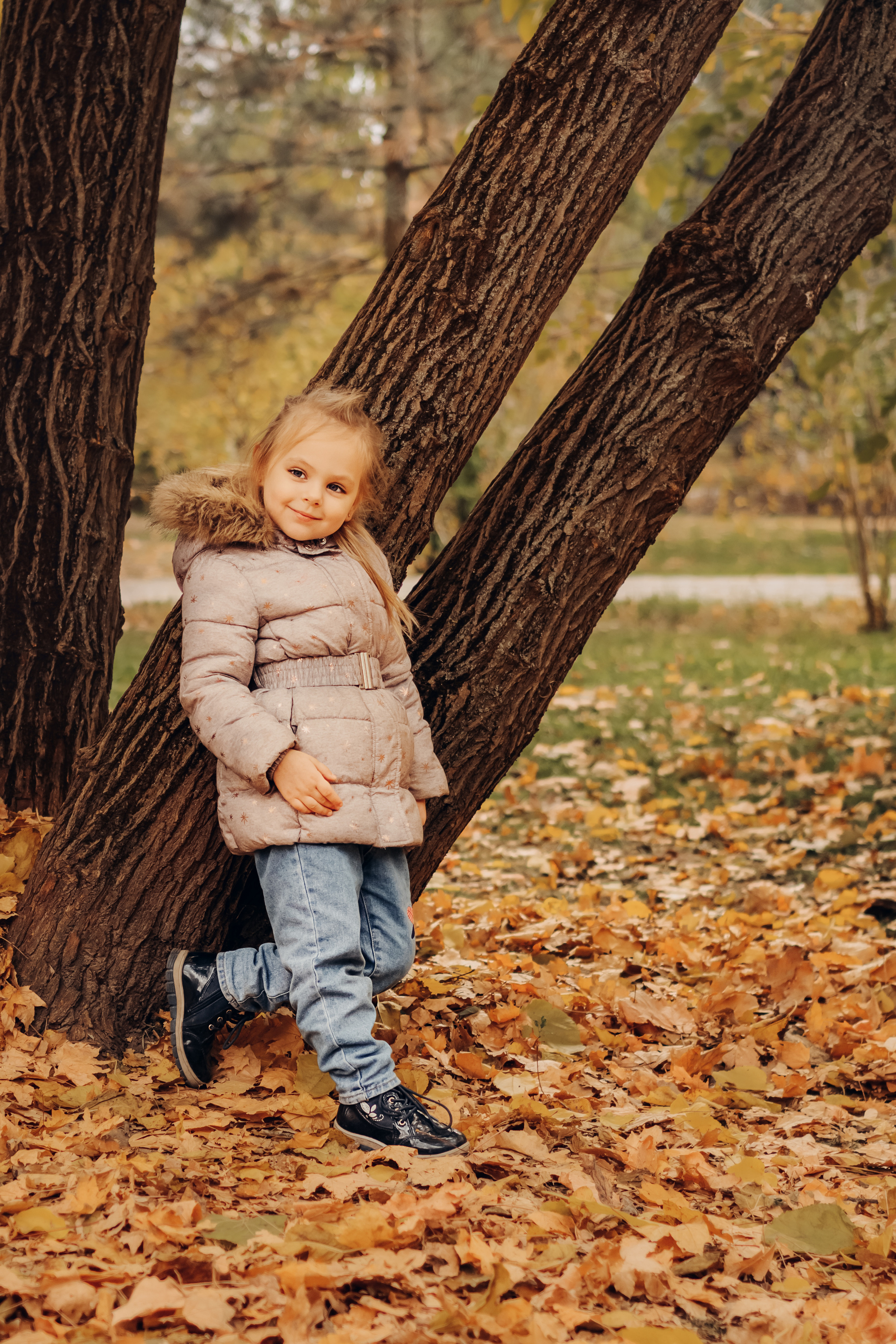 Осенняя прогулка Анастасия и Соня. Семейный и детский фотограф Кущ Наташа