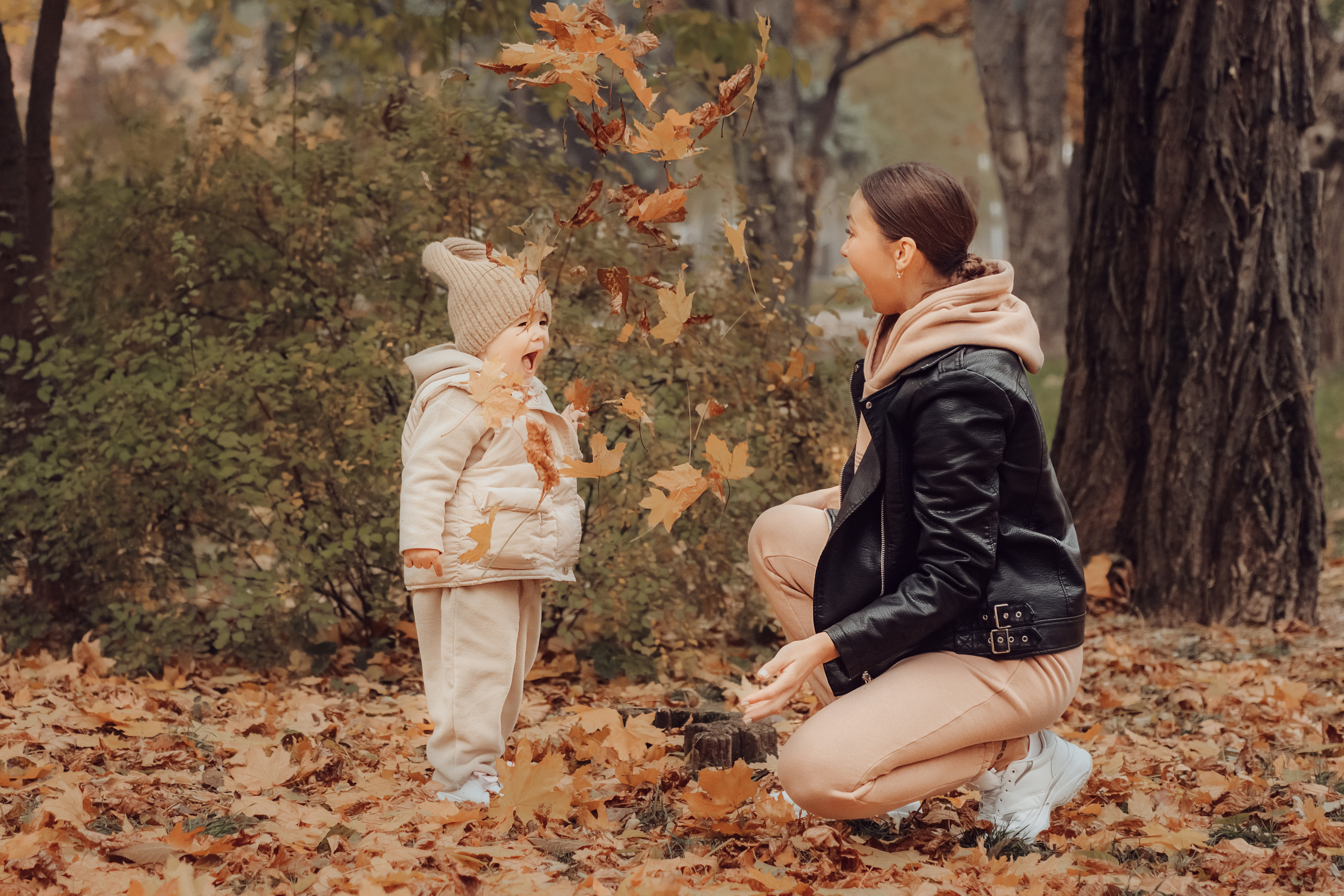 Осенняя фотосессия Виктория и Кира. Семейный и детский фотограф Кущ Наташа