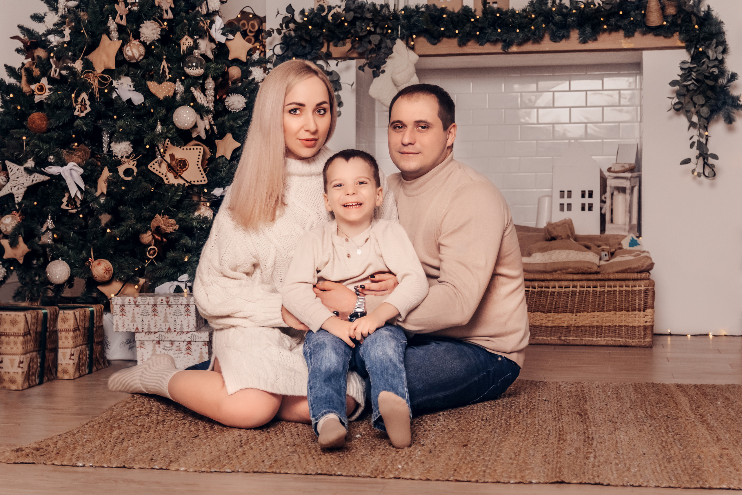 Новогодняя фотосессия доктор Яна и ее семья. Семейный и детский фотограф Кущ Наташа