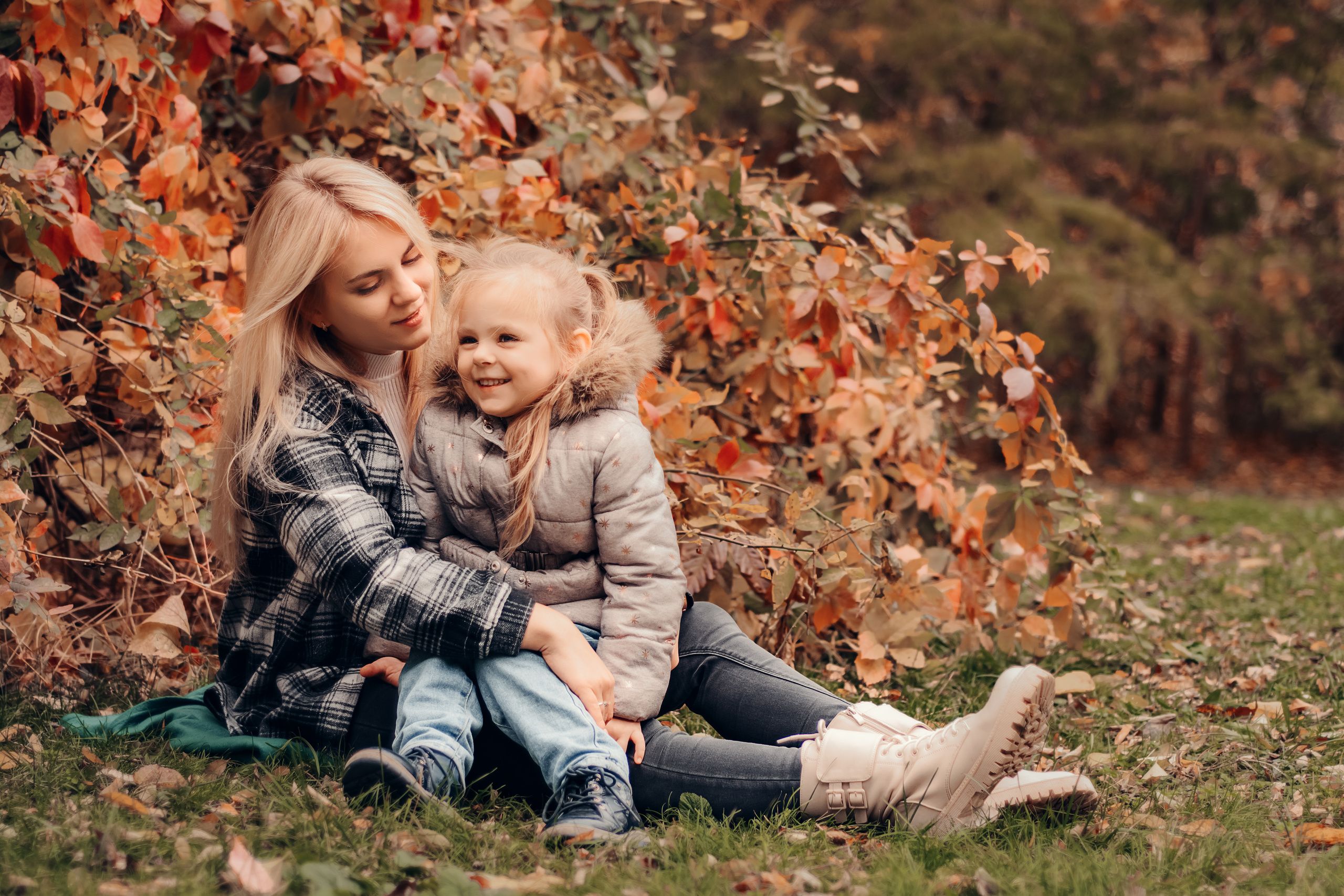 Осенняя прогулка Анастасия и Соня. Семейный и детский фотограф Кущ Наташа
