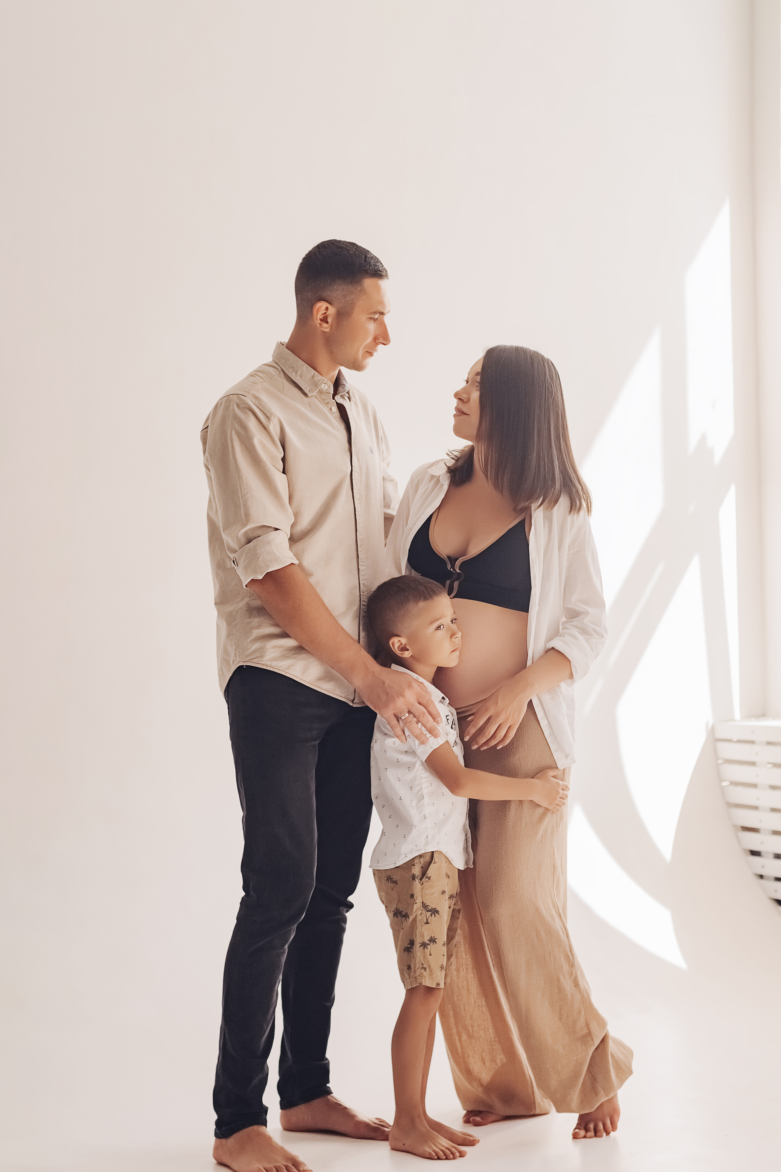 Нелли с семьей в ожидании чуда. Семейный и детский фотограф Кущ Наташа