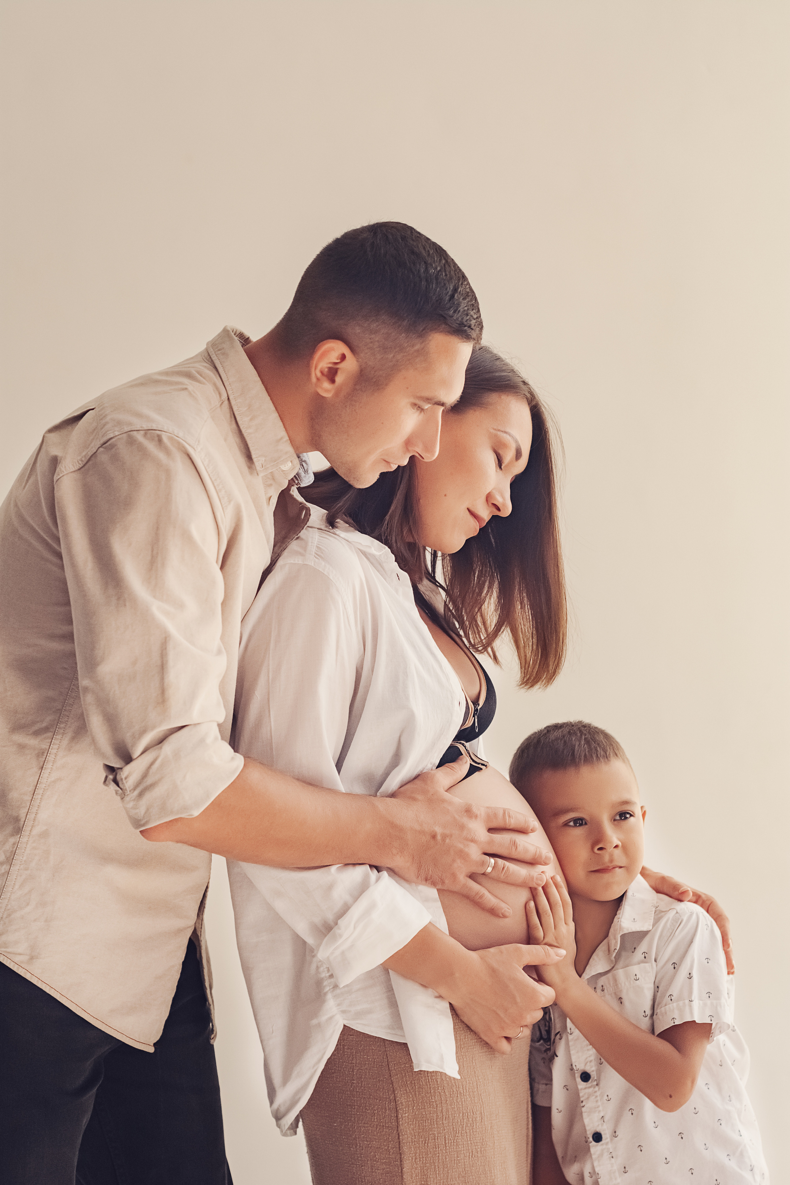 Нелли с семьей в ожидании чуда. Семейный и детский фотограф Кущ Наташа