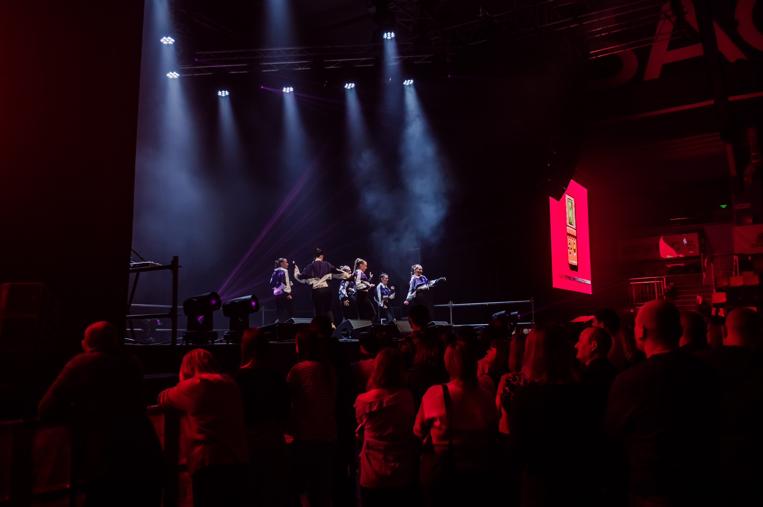 Дискач 90-х в Кемерово, СРК Арена. Детский фотограф, семейный фотограф и репортажи в Кемерово