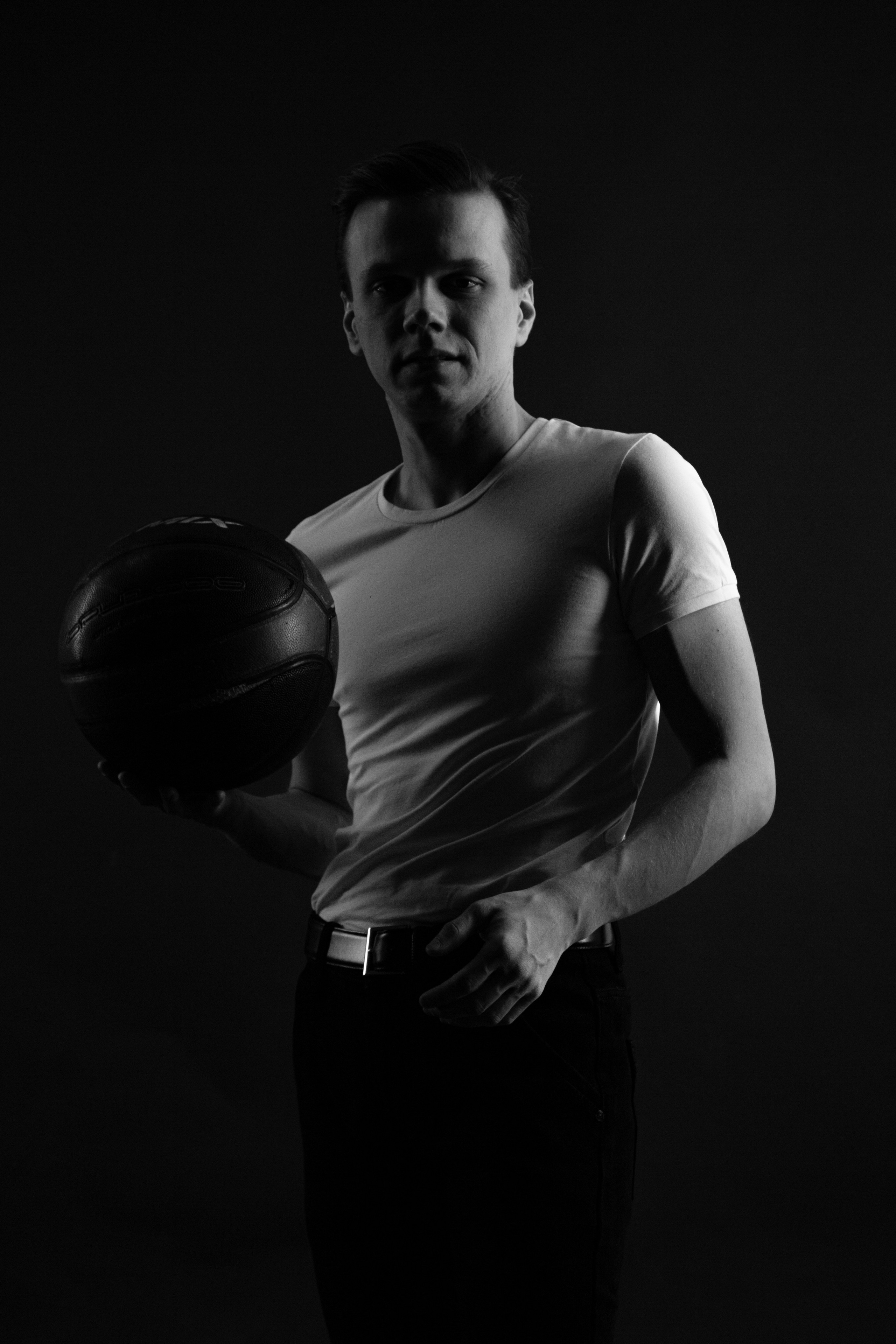 Мужские портреты. Предметный и репортажный фотограф Алексей Кротов