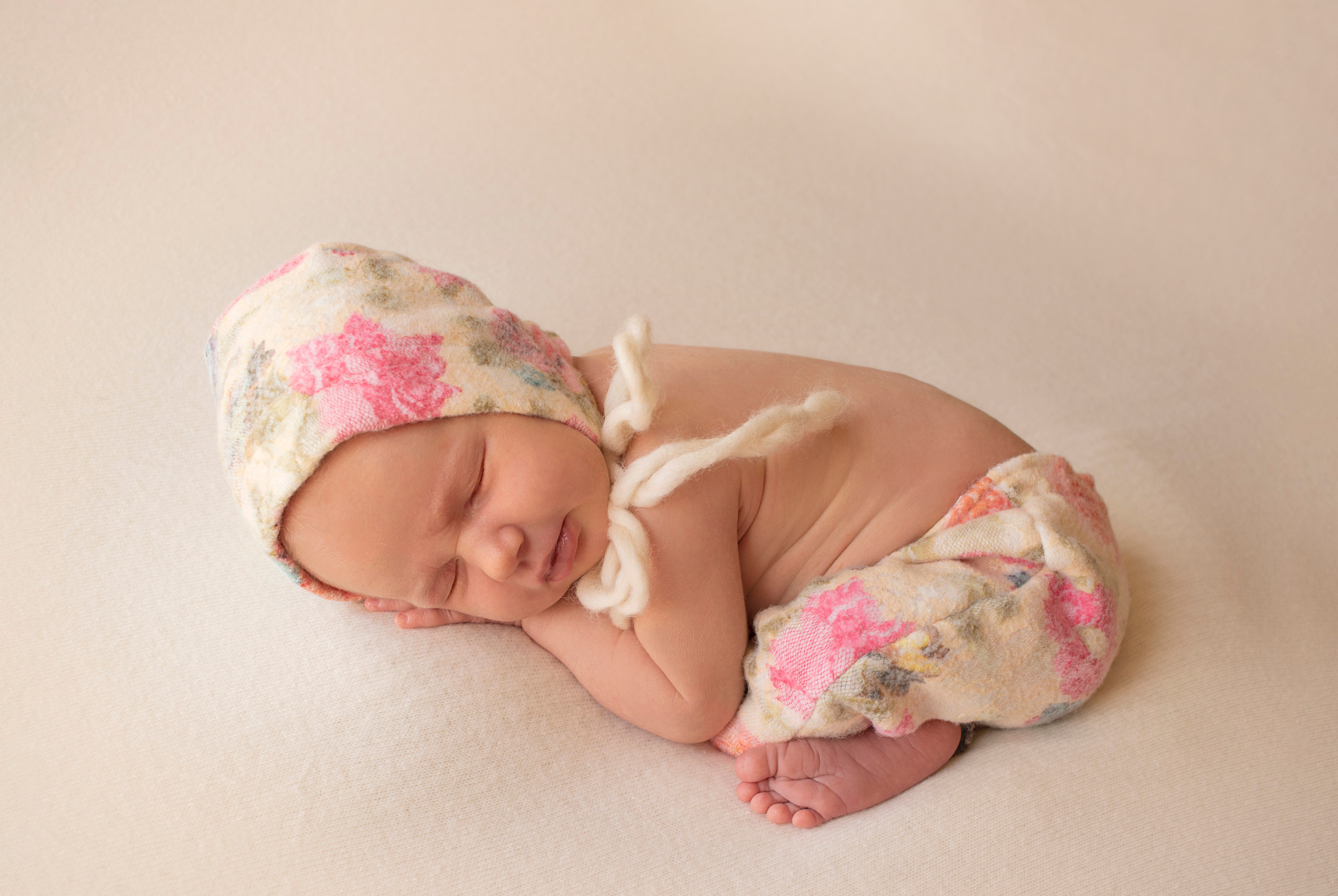 НОВОРОЖДЁННЫЕ. Детская выездная фотостудия. Фотограф новорождённых newborn, годовасие