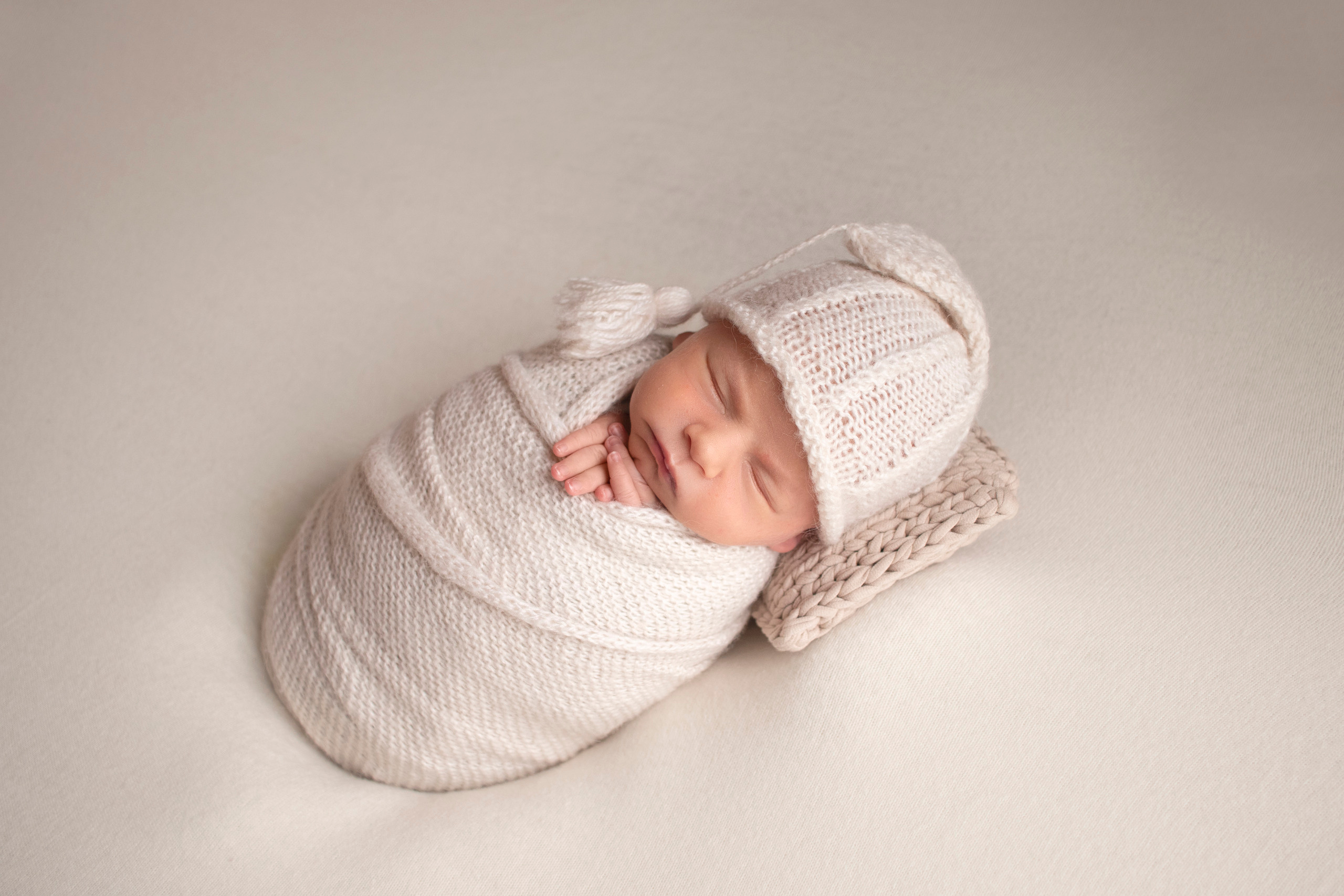 НОВОРОЖДЁННЫЕ. Детская выездная фотостудия. Фотограф новорождённых newborn, годовасие