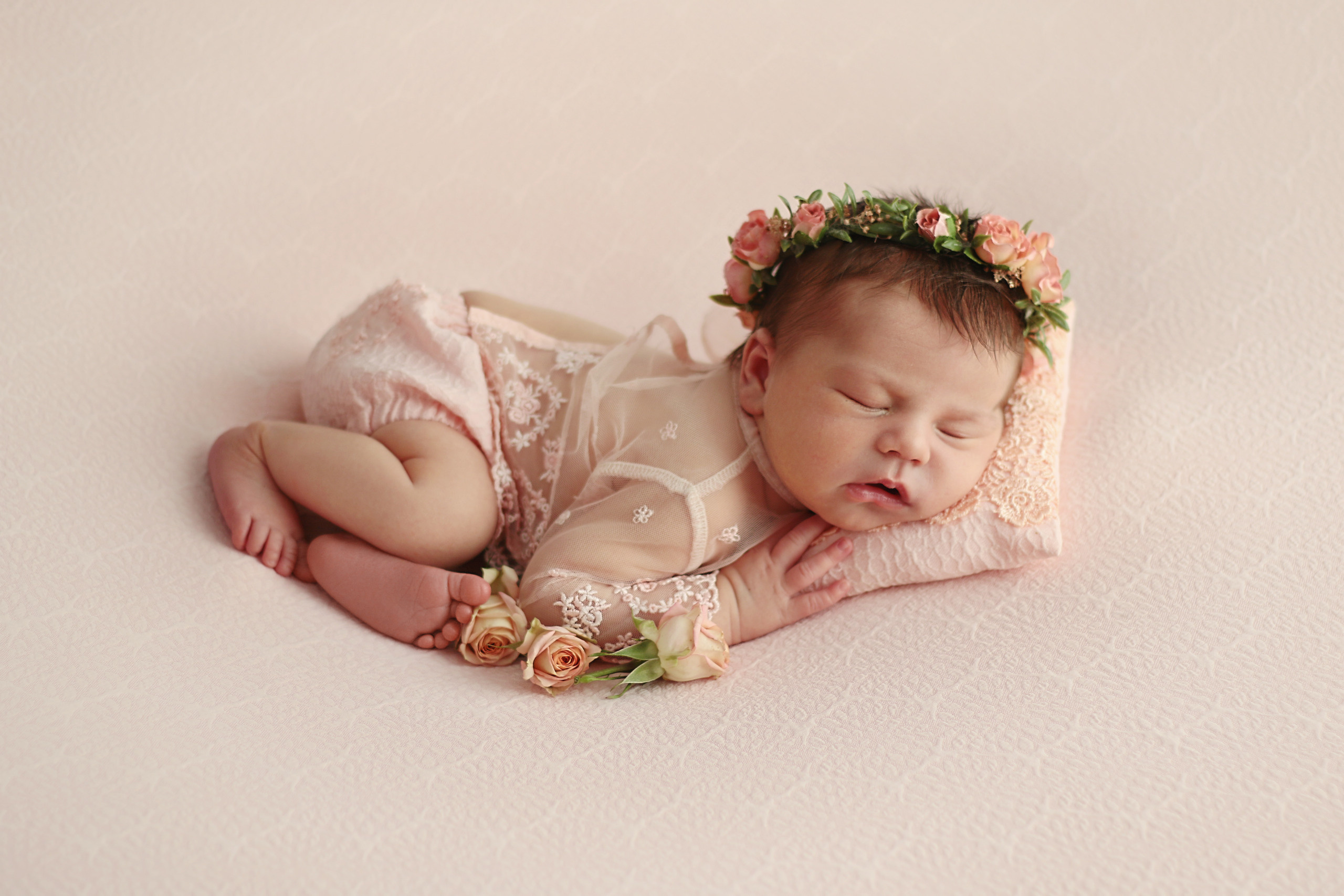 НОВОРОЖДЁННЫЕ. Детская выездная фотостудия. Фотограф новорождённых newborn, годовасие