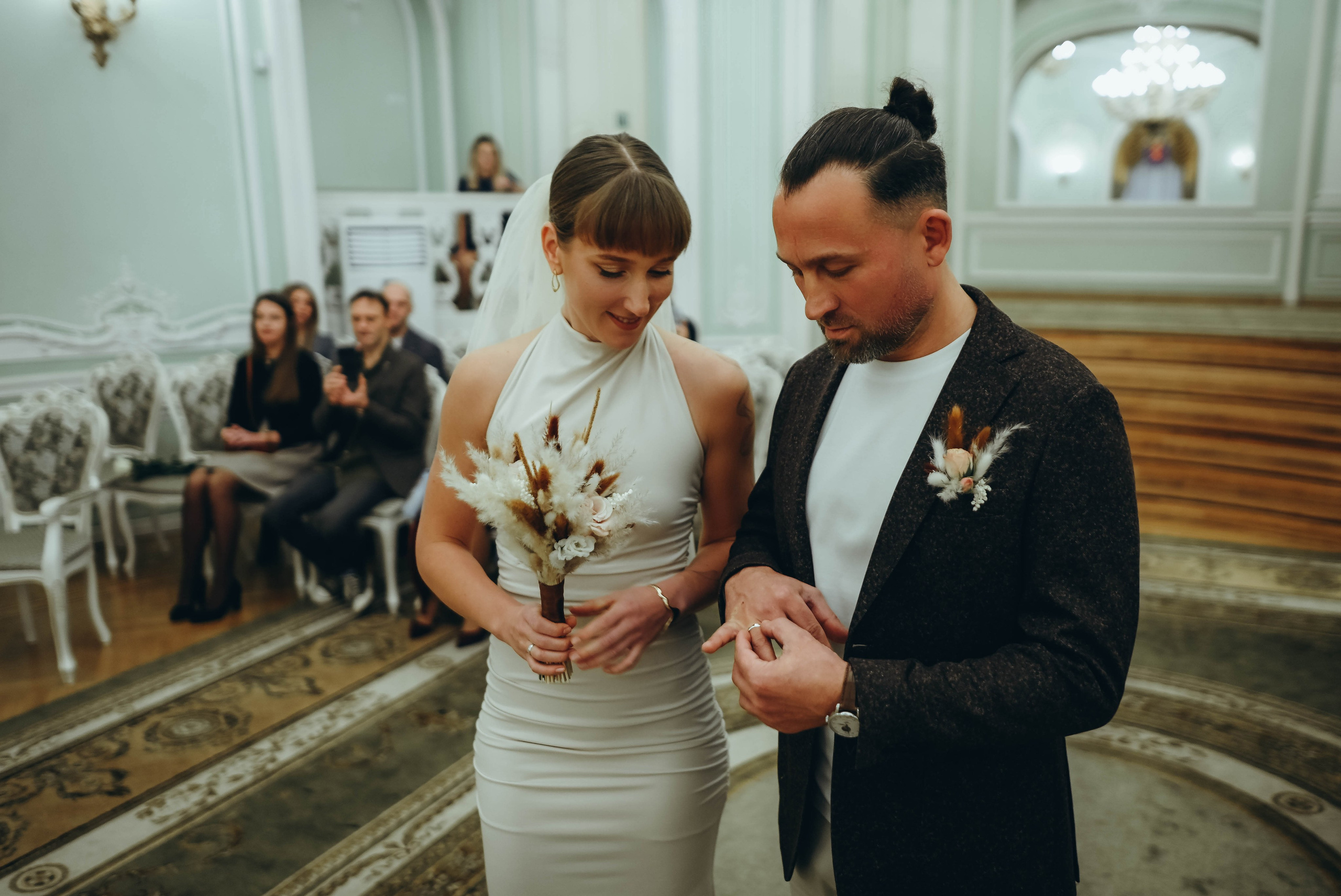 Свадебная прогулка. Ксения и Василий. Семейный и свадебный фотограф в Санкт-Петербурге Яна