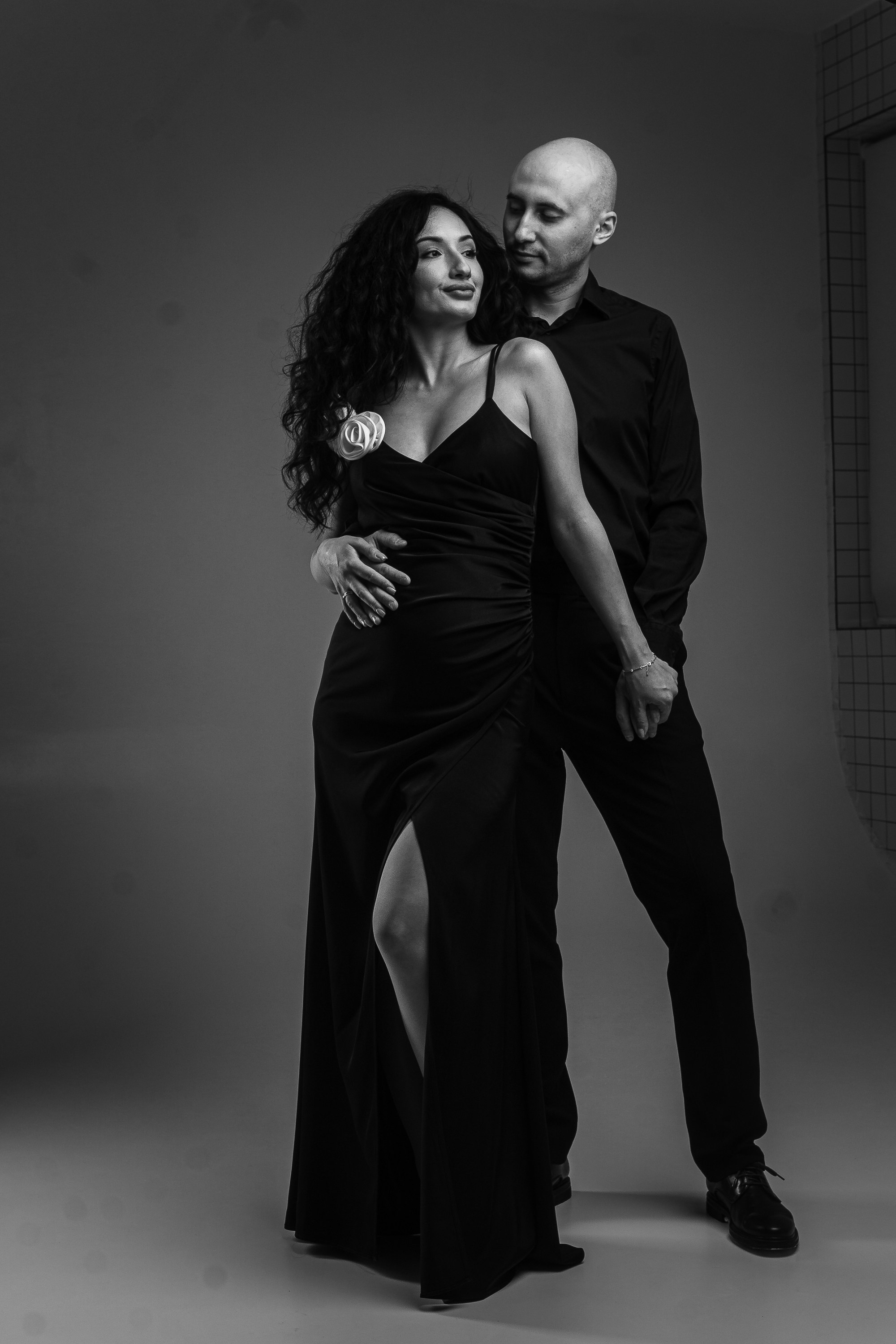 Беременность в ЧБ. Ваш свадебный и семейный фотограф