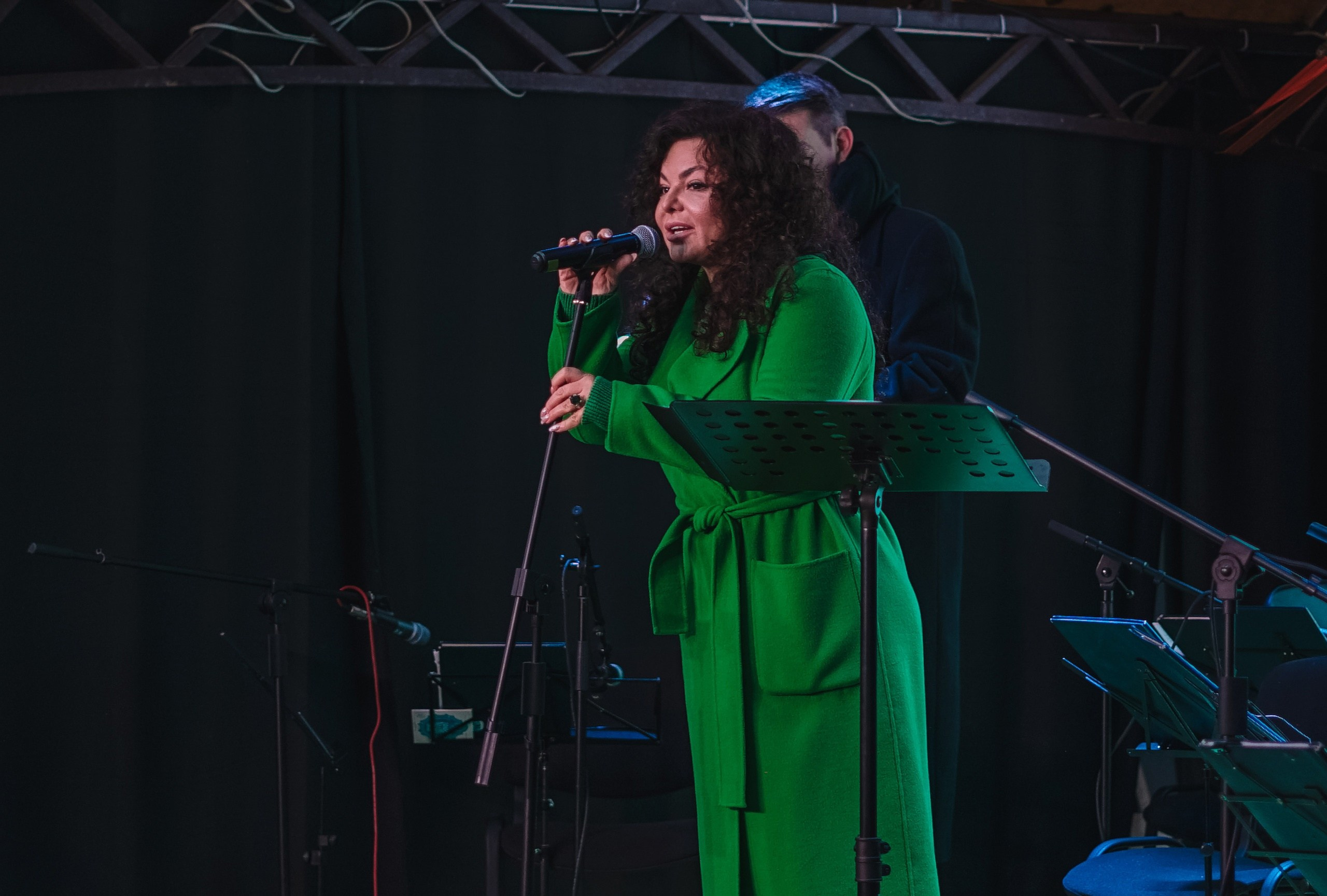 10 сосновых шишек. Kirillova Studio — мастерская декора и событий Юли Кирилловой