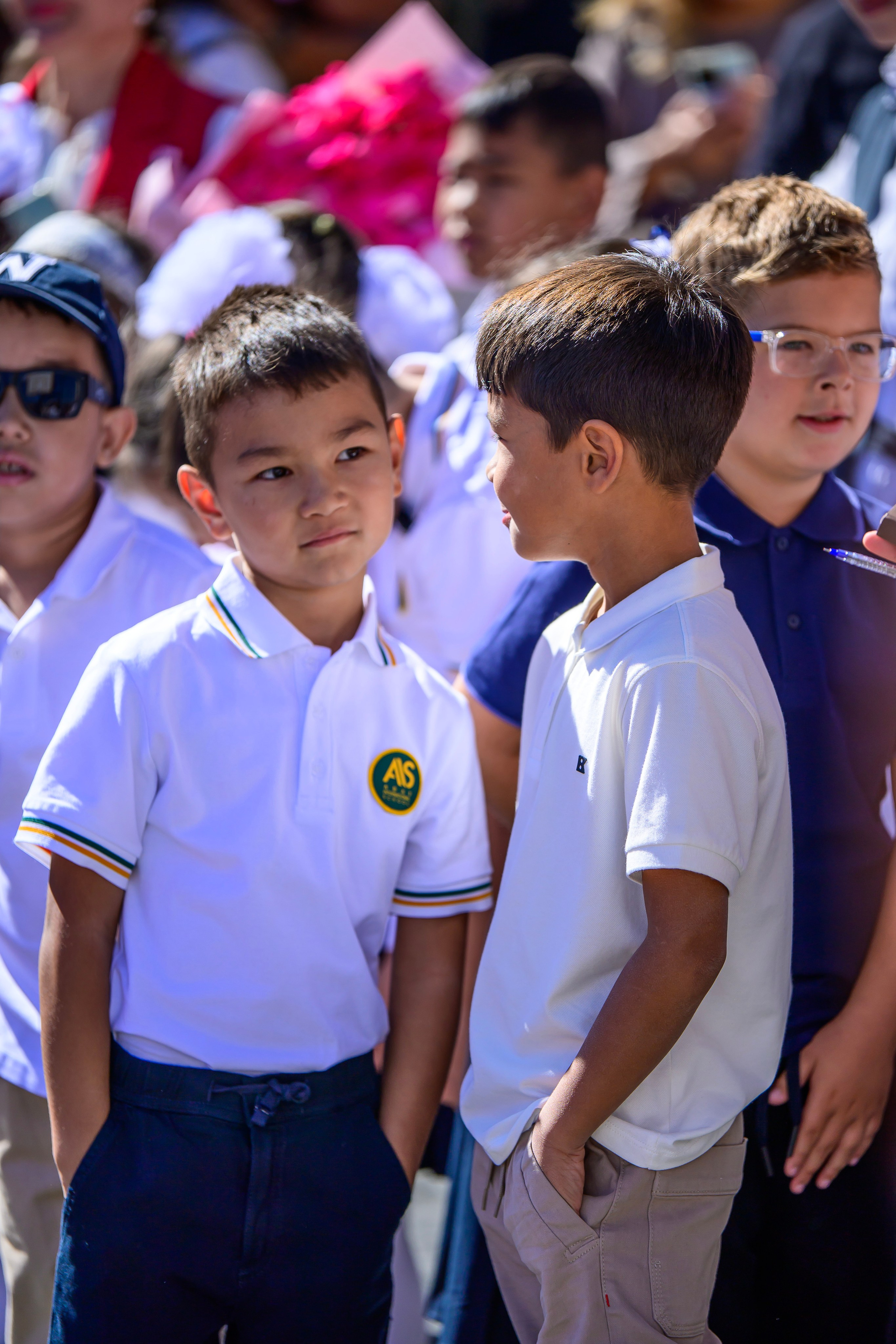 Фотосъемка мероприятия  1 Сентября в Abay International Shool. Фотограф в Алматы Егор Поленов