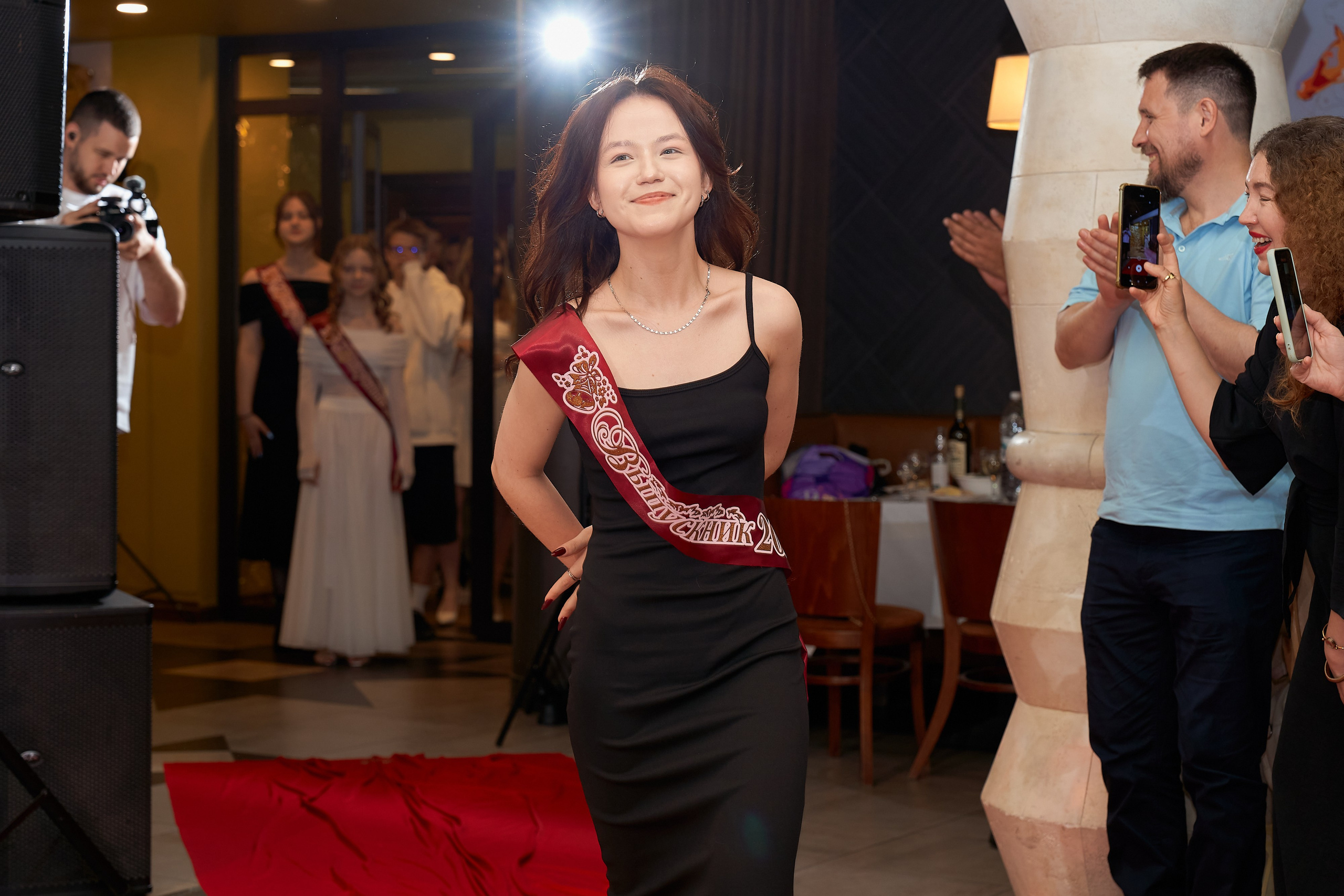 Выпускной 9-й класс. Выпускные альбомы в Екатеринбурге, от Анастасии Саловой