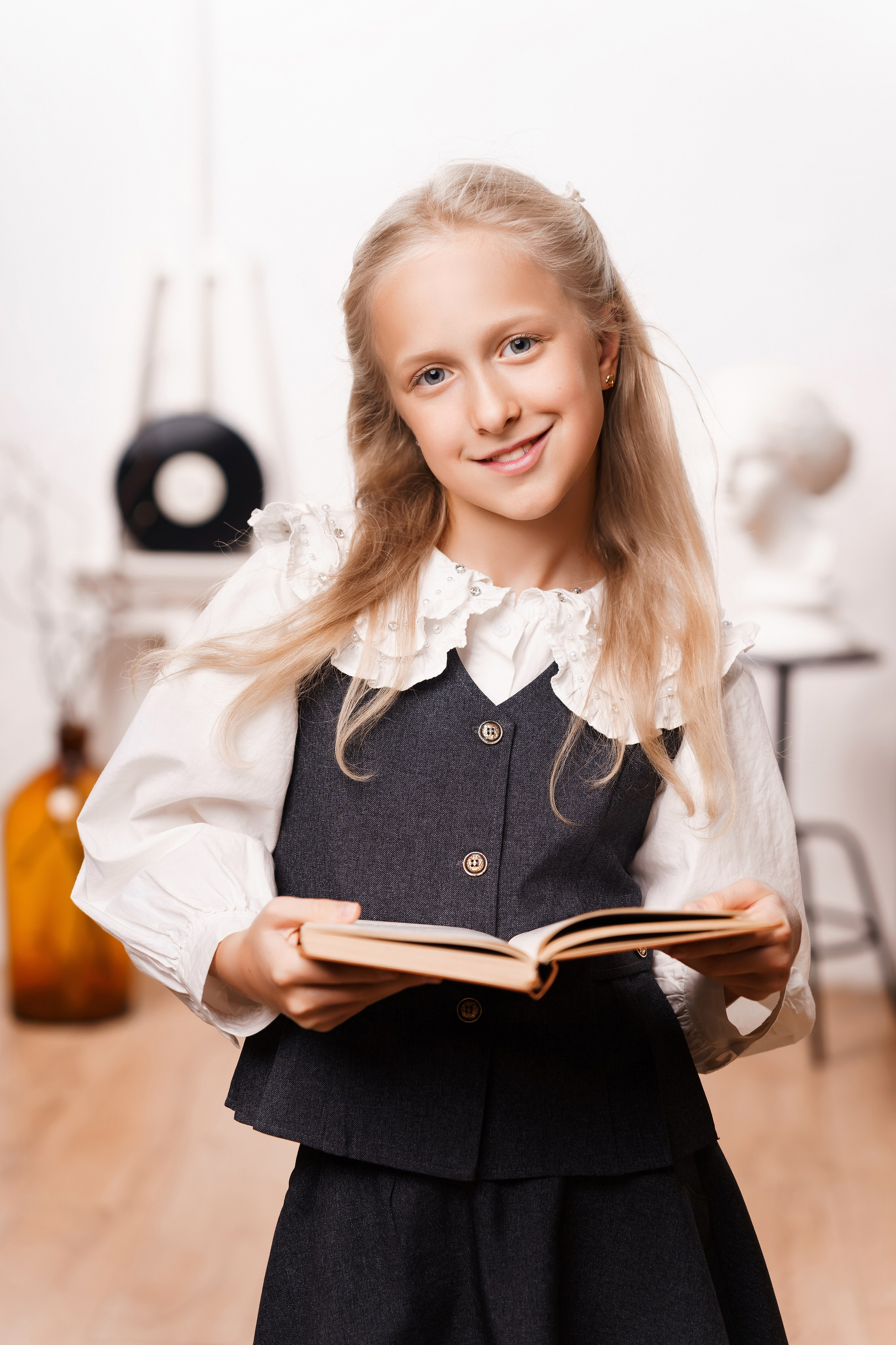 Белая. Выпускные альбомы и фотосессии в Кирове от Протасовой Жени