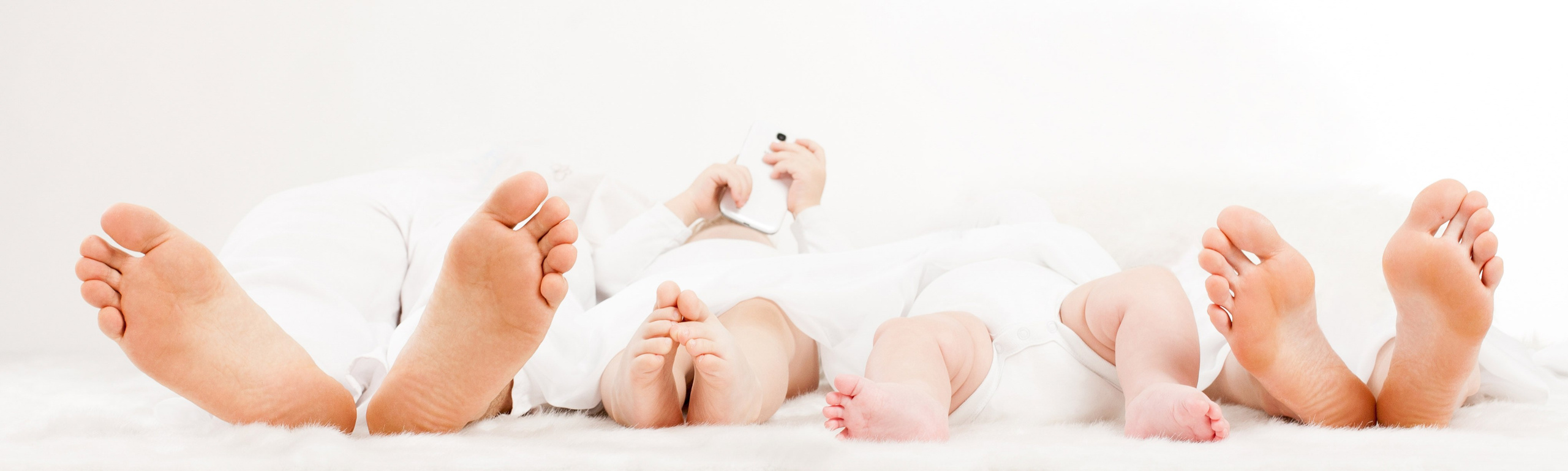 Newborn Алматы, фотосессия новорожденных и младенцев с родителями. Фотостудия Алматы. Семейная и детская фотостудия Family studio.Фотограф Алматы