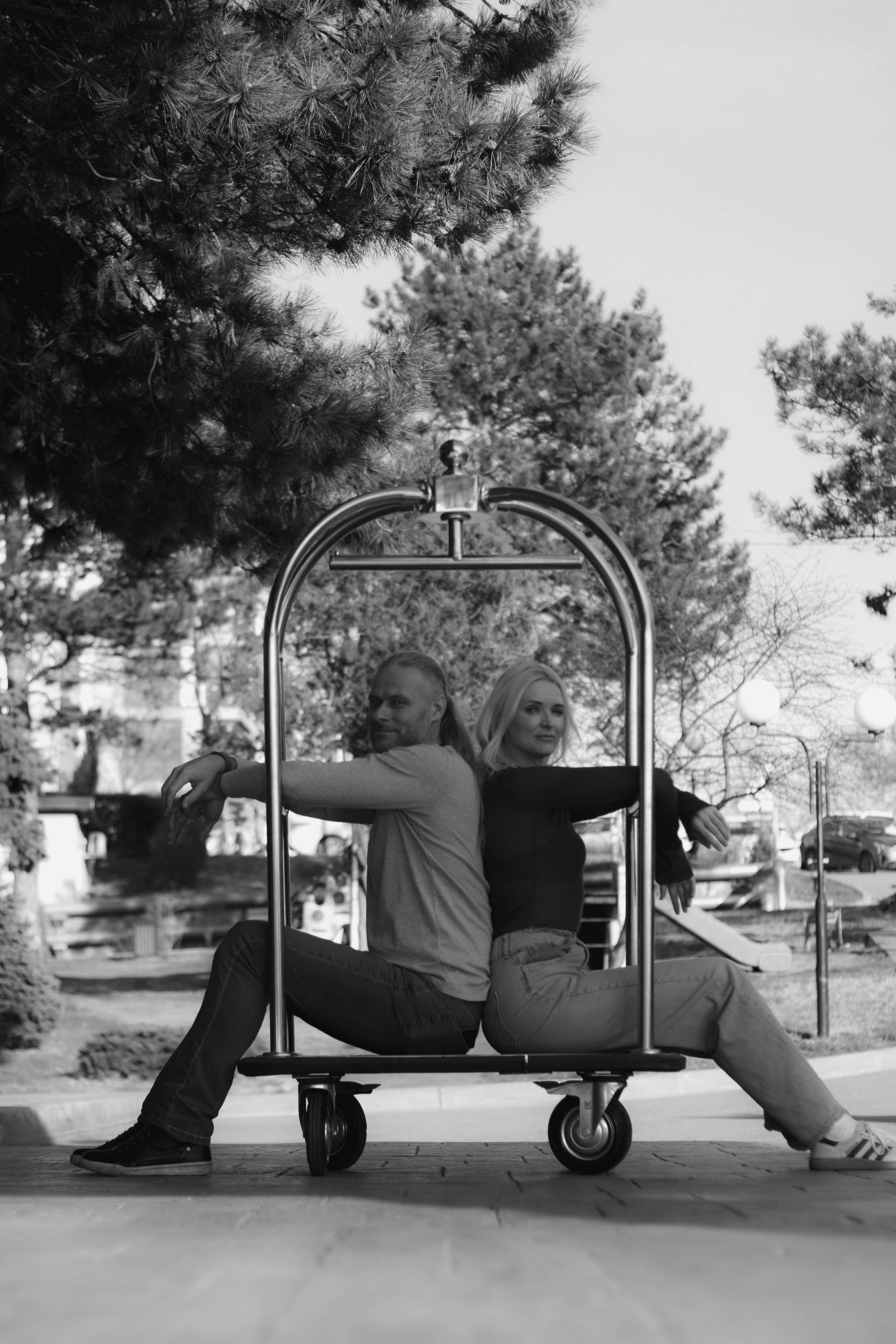 «Влюбленные в городе». Уличный фотограф Города N