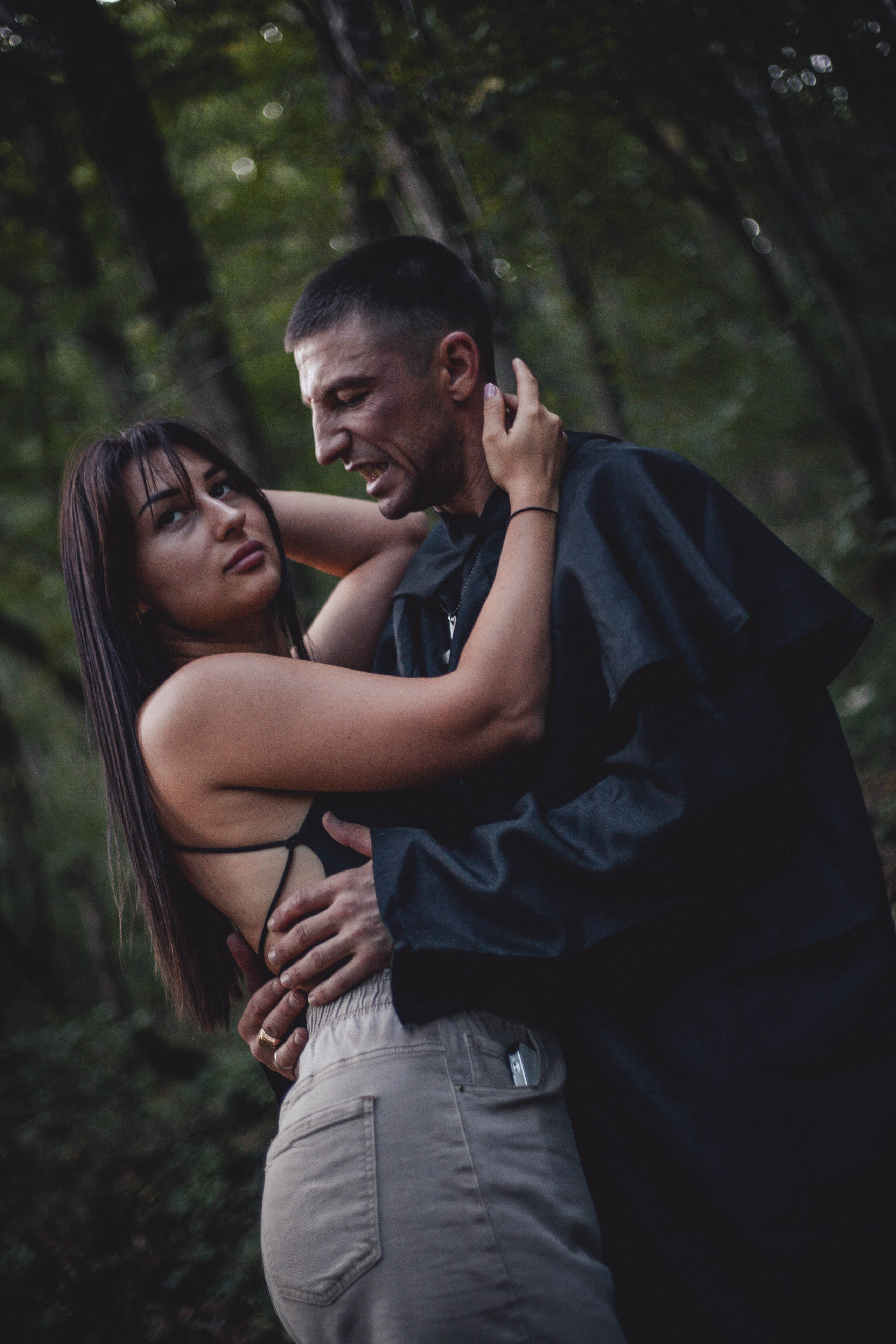 Клип. Уличный фотограф Города N