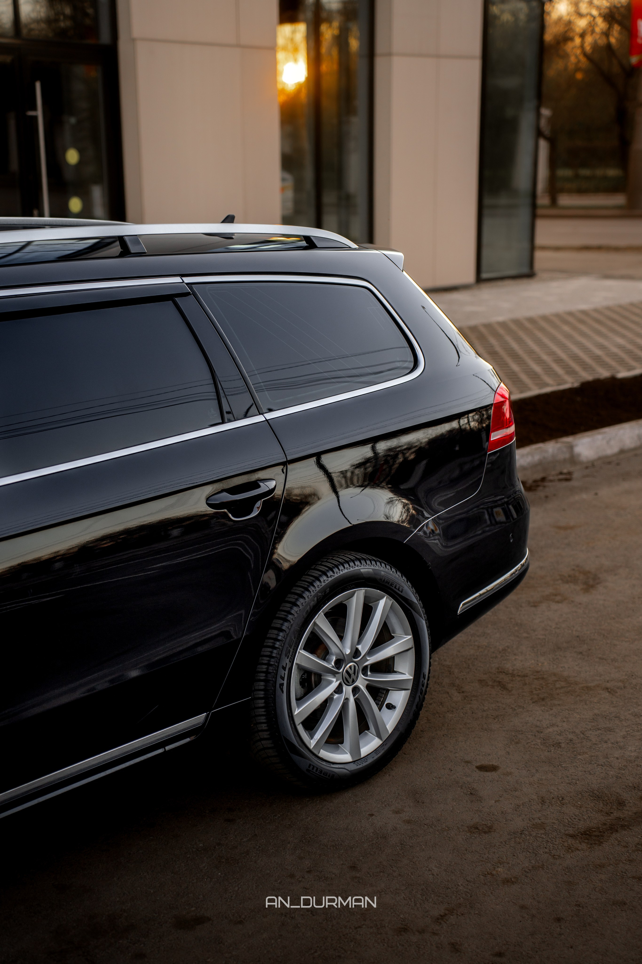 Volkswagen Passat. Фотограф, видеограф и пилот дрона на Байкале