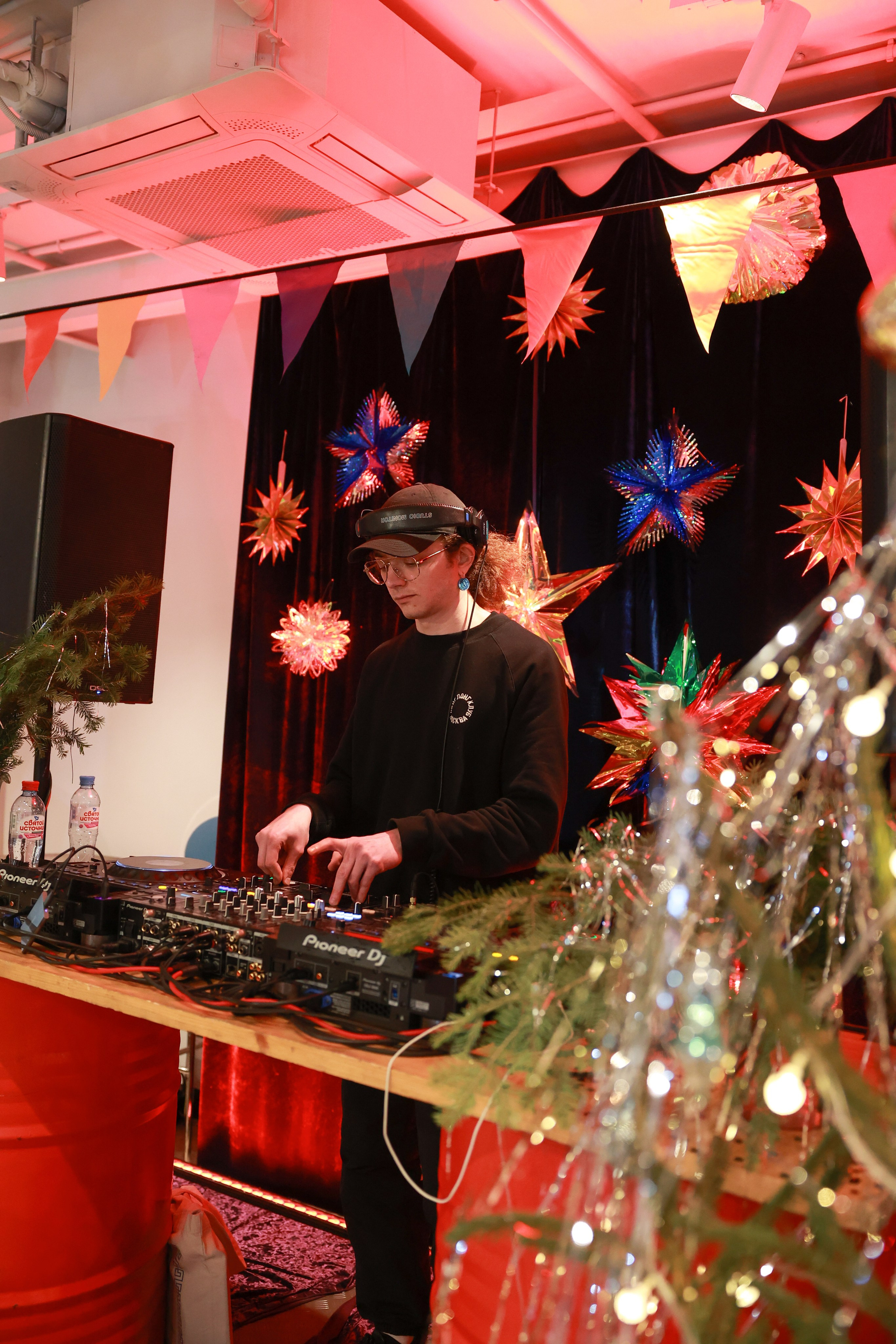 23–24 декабря 2023 в «Три вокзала. Депо» / День 1. Фотоотчеты «Ламбада-маркета»