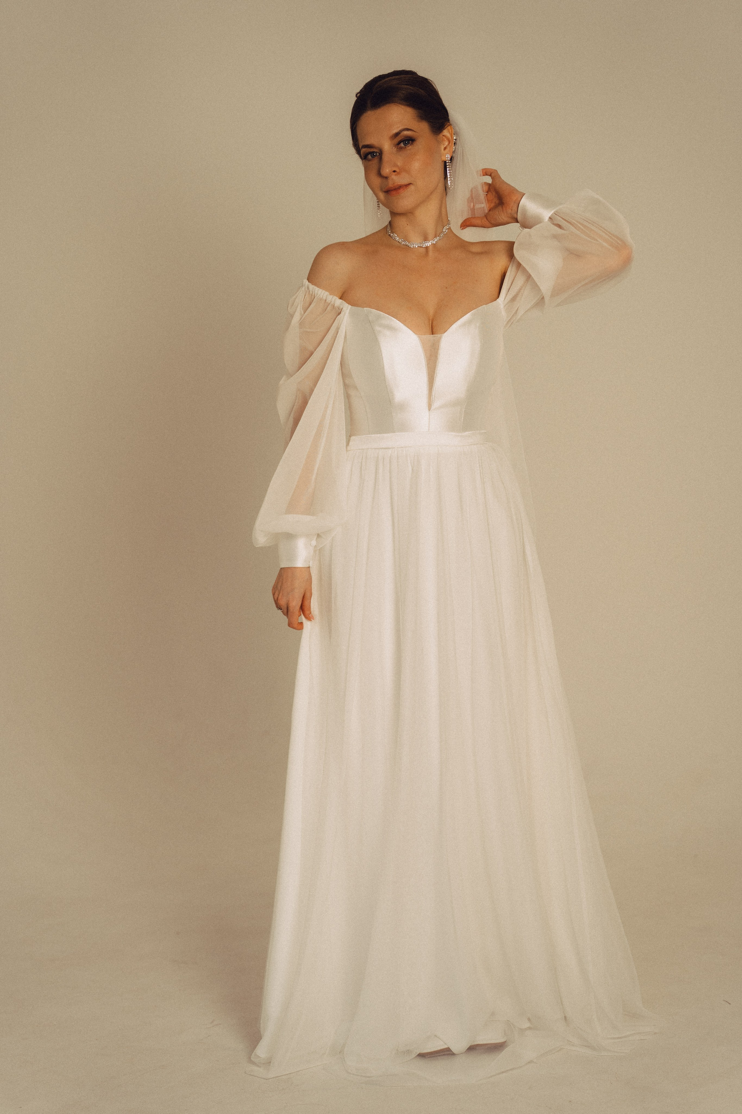 СВАДЕБНАЯ СЬЕМКА ВО ВТОРОМ ДВОРЦЕ (ДЕКАБРЬ) ТАКЖЕ СЬЕМКА В СТУДИИ НА ЧЕРНЫШЕВСКОЙ. Профессиональный фотограф, Санкт-Петербург — Виктория Богомолова