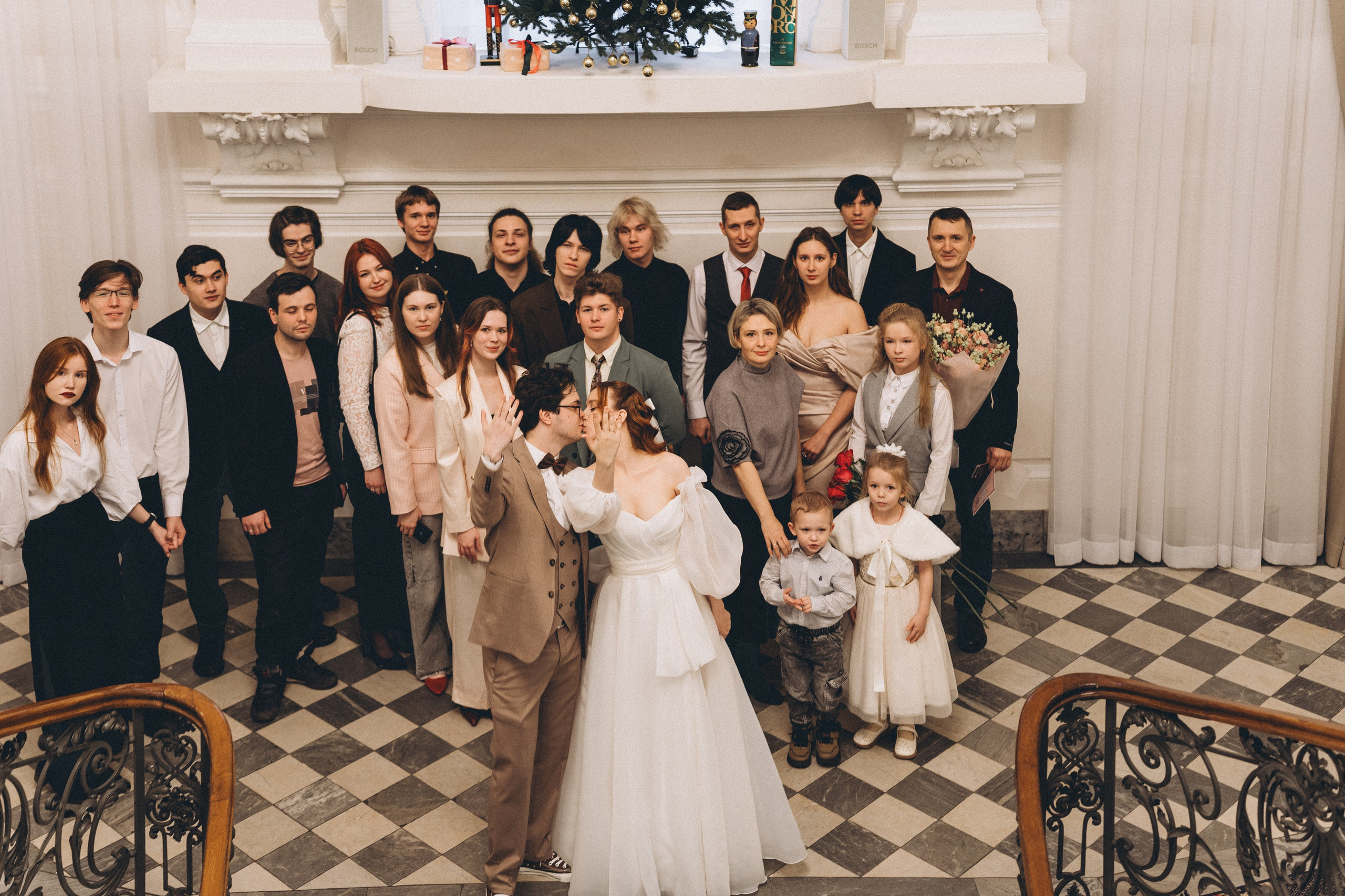 СВАДЕБНАЯ СЬЕМКА ВО ВТОРОМ ДВОРЦЕ С ГОСТЯМИ И ПРОГУЛКА В ТАВРИЧЕСКОМ САДУ. Профессиональный фотограф, Санкт-Петербург — Виктория Богомолова