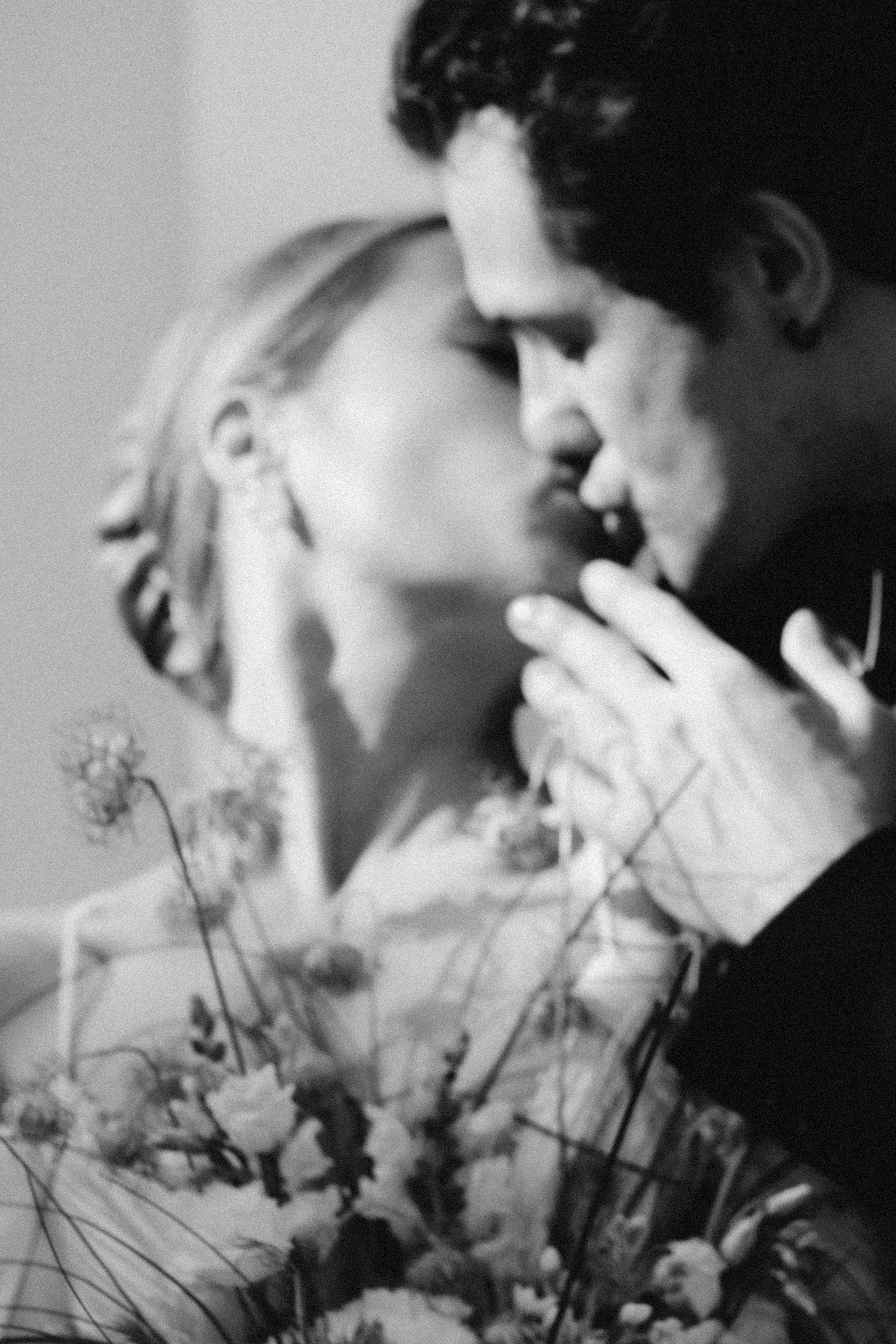 СВАДЕБНАЯ СЬЕМКА В ПАРКЕ ОРАНИЕНБАУМ. Профессиональный фотограф, Санкт-Петербург — Виктория Богомолова