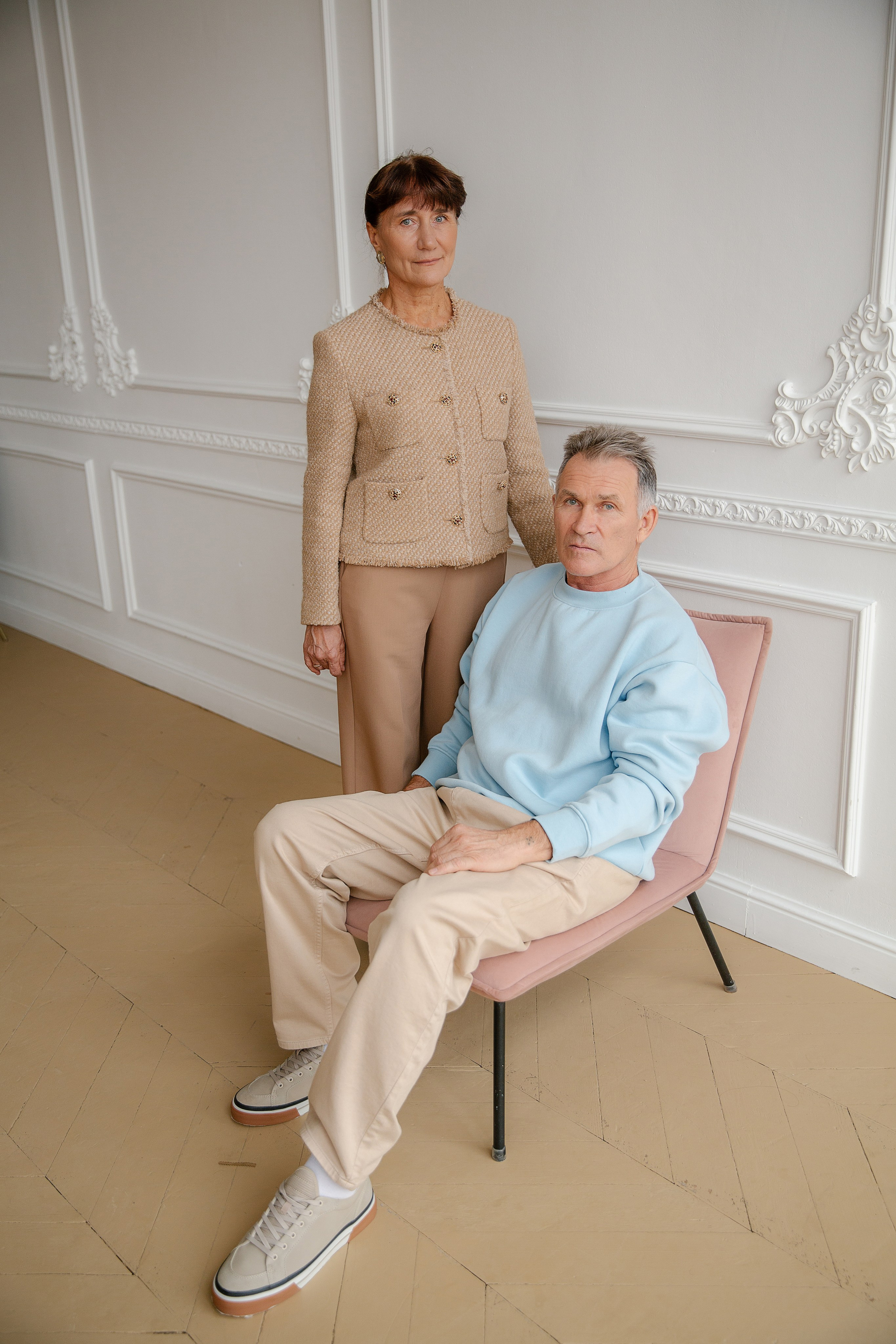 Фотосессия большой семьи в студии