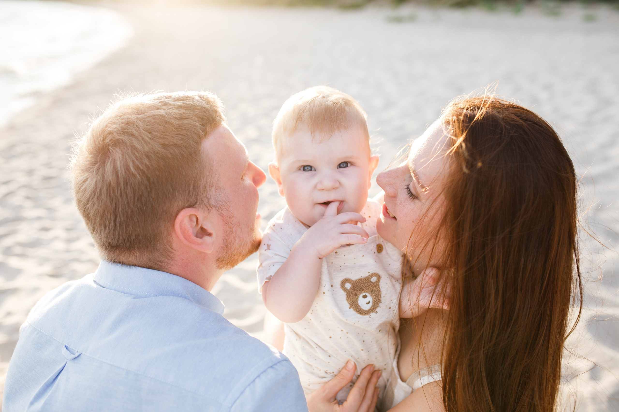 Солнце, ветер и любовь. Главная
