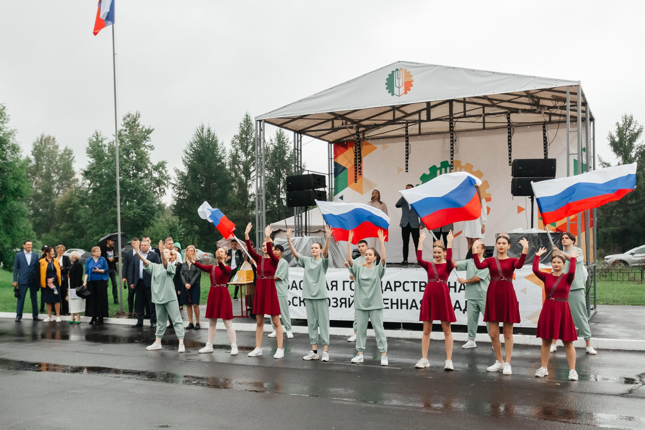 1 сентября КузГСХА. Фотограф Кемерово | Сергей