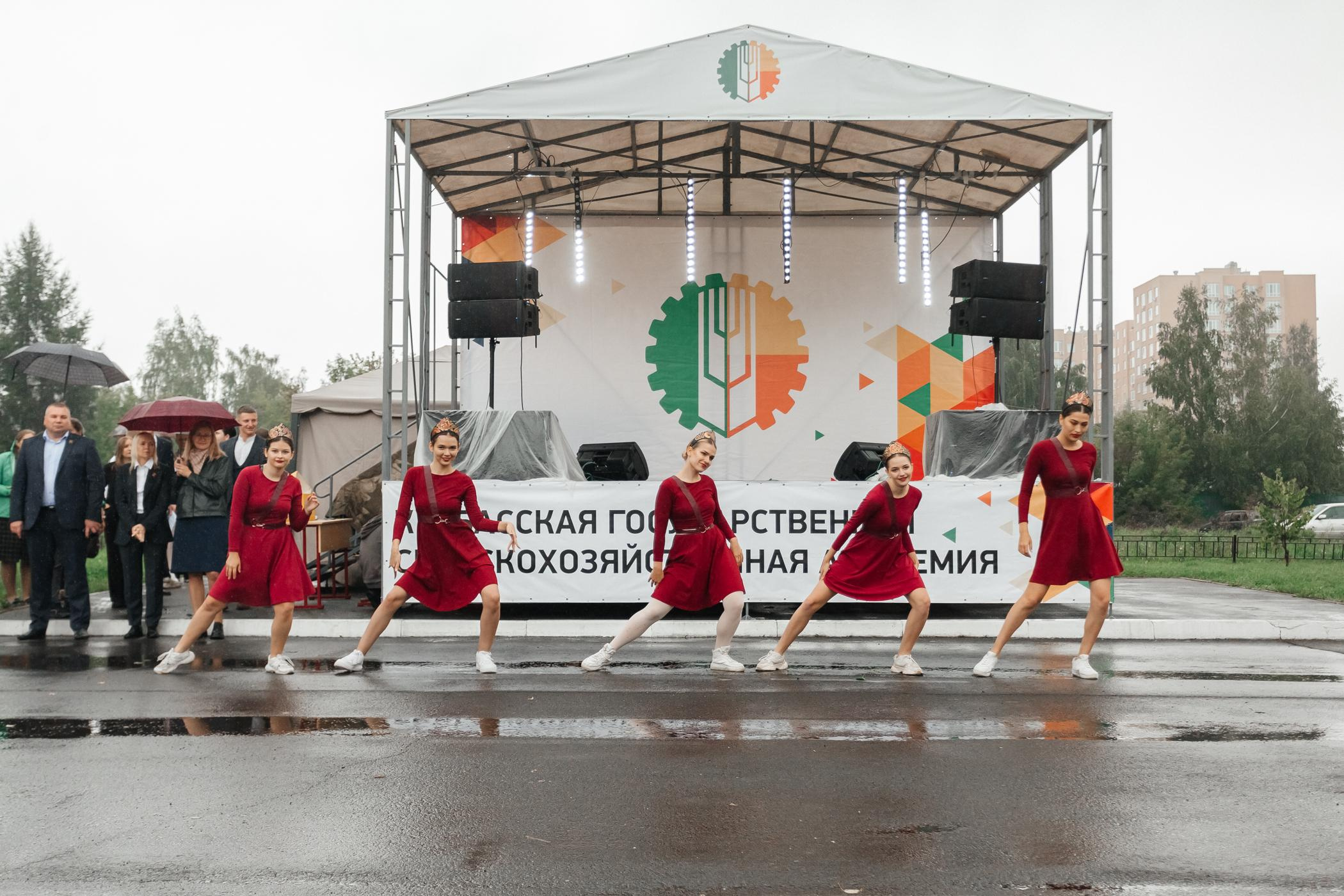 1 сентября КузГСХА. Фотограф Кемерово | Сергей