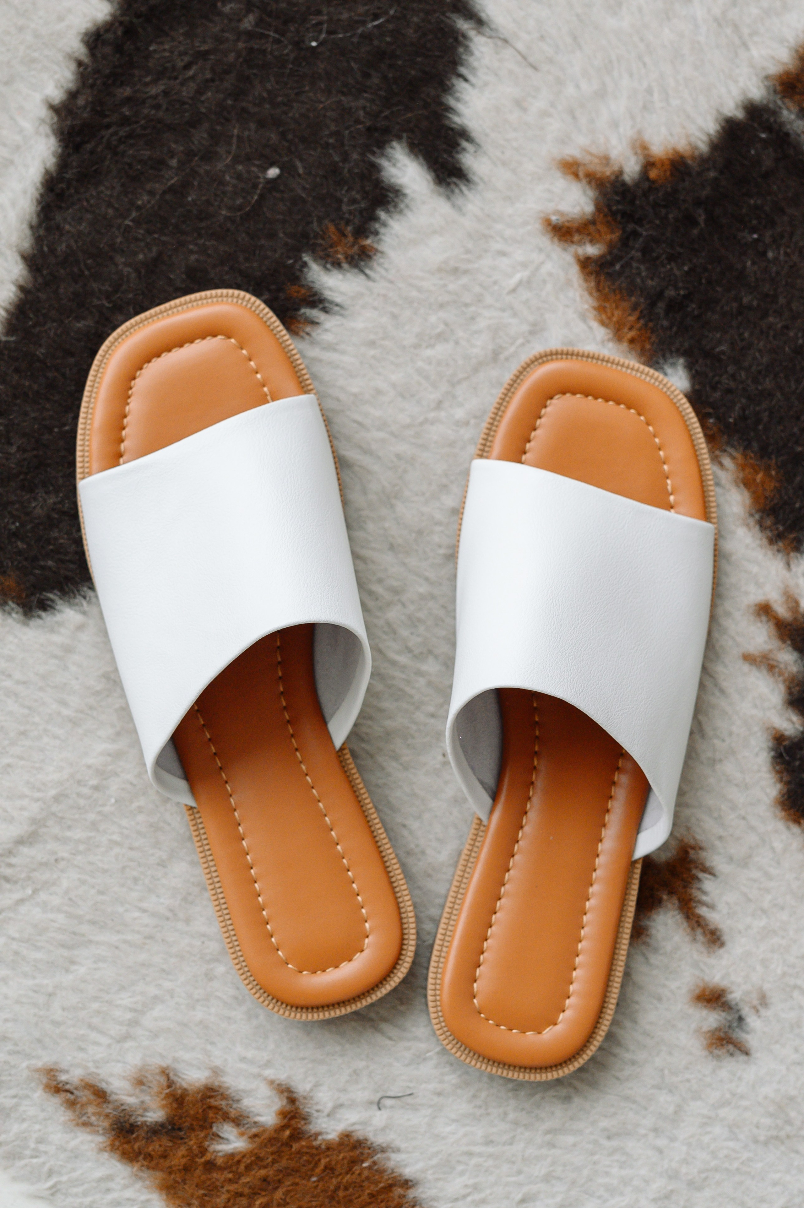 Съемка обуви для маркетплейсов (Wildberries, Ozon, Яндекс.Маркет). Фотограф товаров для соцсетей - инстаграм, вконтакте. Контент-фотограф в Москве Хныкина Лена