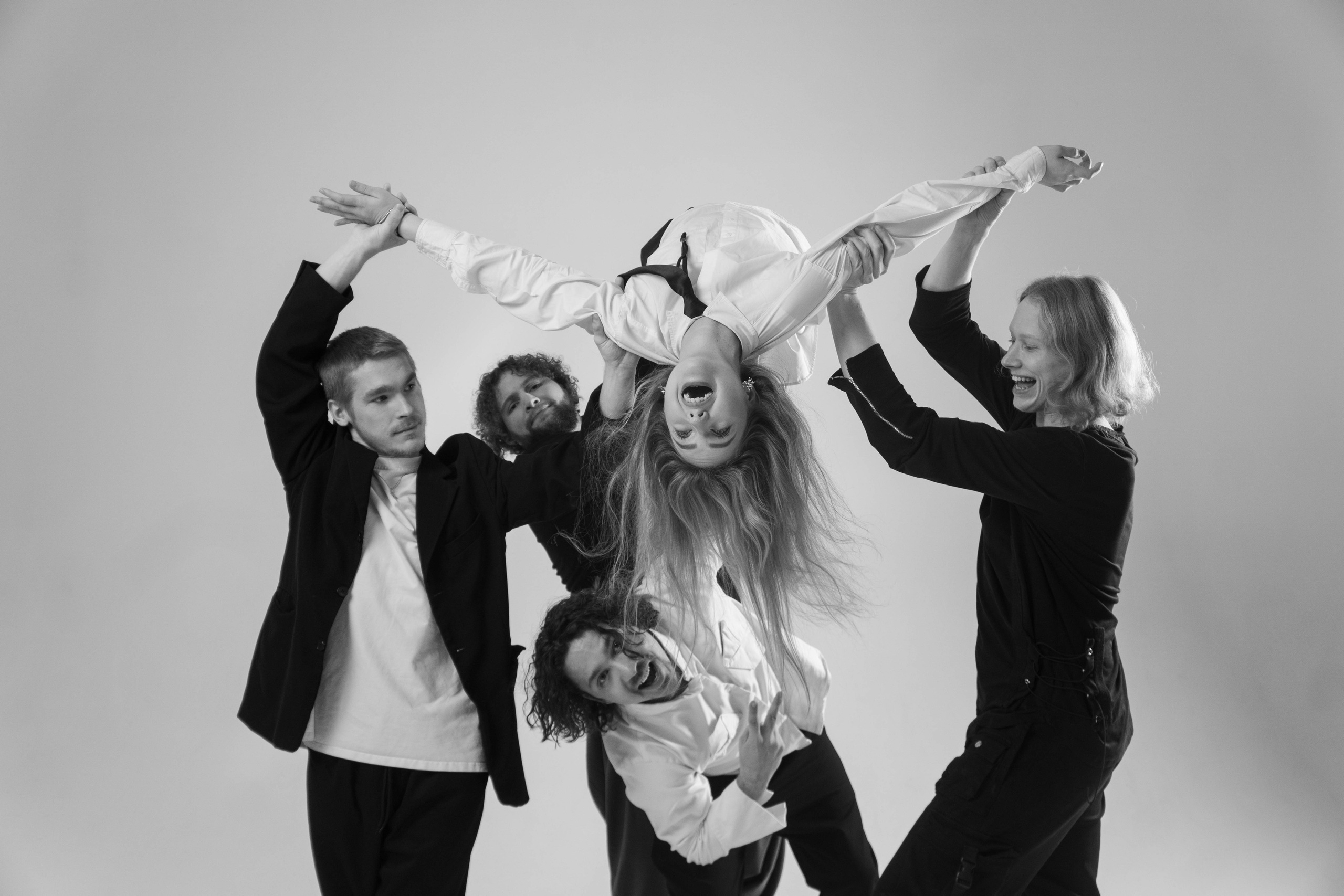 Команда Circus Zone. Фотограф / видеограф в Москве и Сочи Sofia Riversong